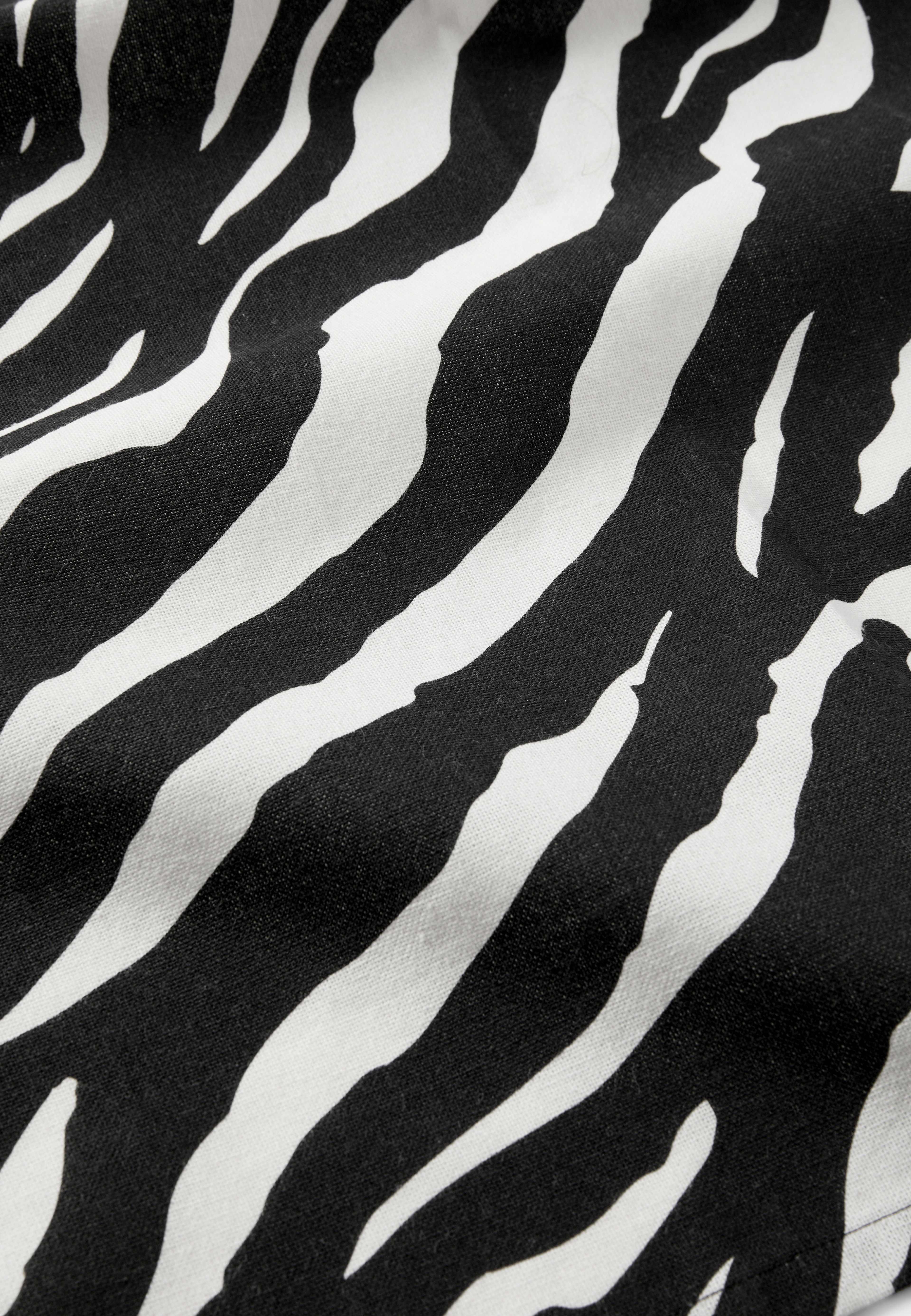 Kökshandduk ZELDA 50x70 cm, från Åhléns Home, i färgen Black. Klicka för att öppna bilden i stort format