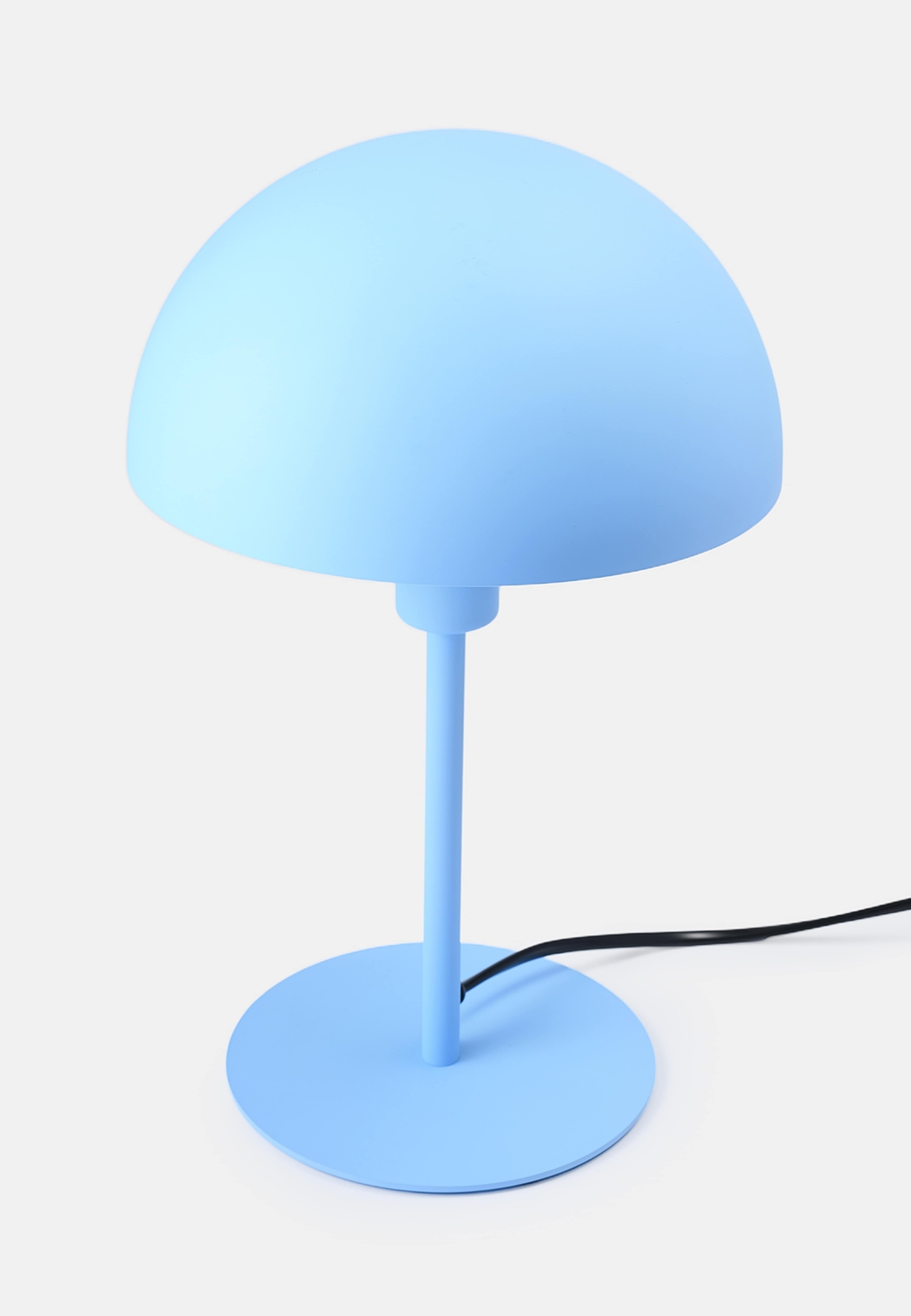 Bordslampa i metall LUNA, från Åhléns Home, i färgen Lt Blue. Klicka för att öppna bilden i stort format