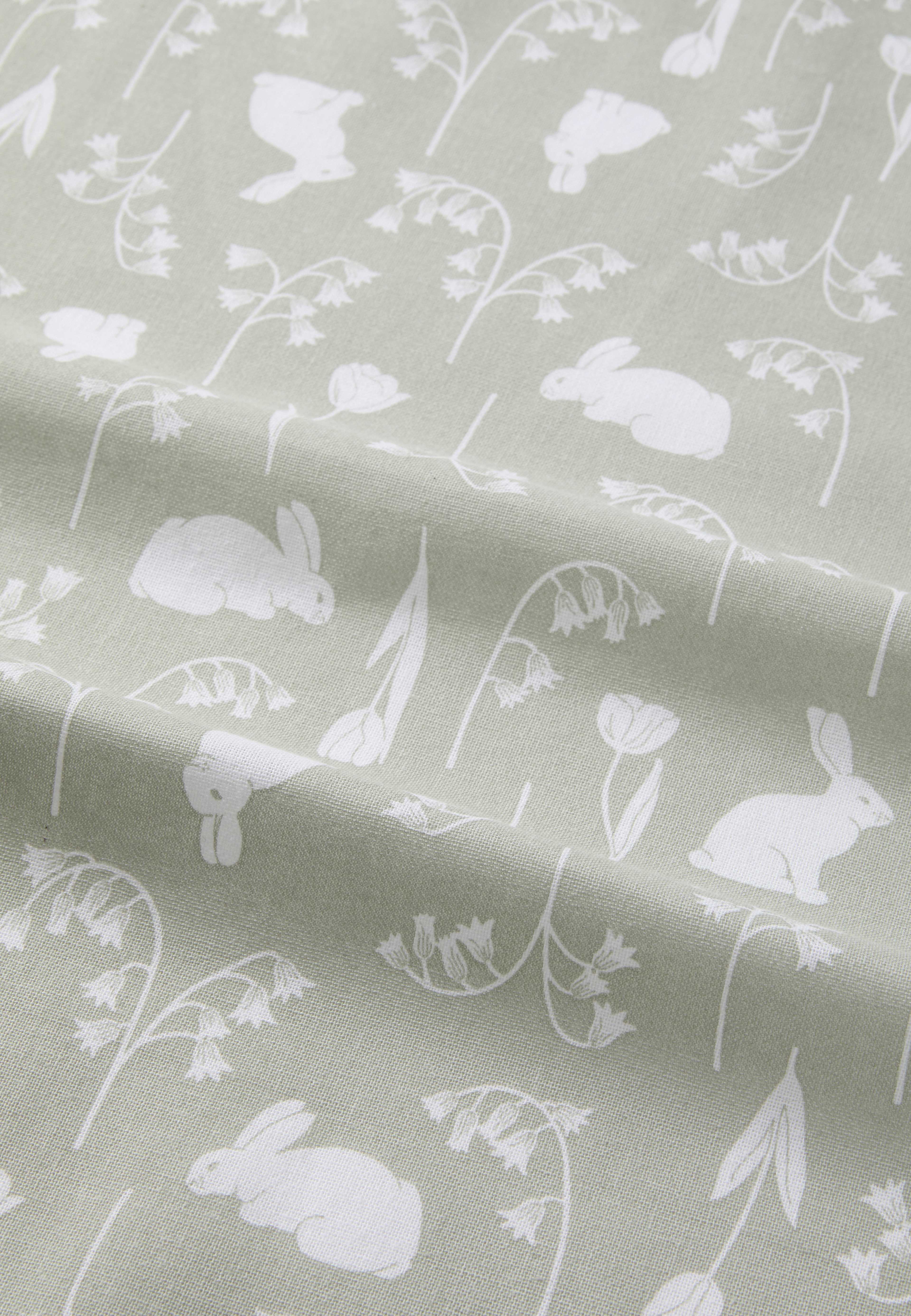 Bordsduk EASTER BUNNY 145x250 cm, från Åhléns Home, i färgen Green. Klicka för att öppna bilden i stort format