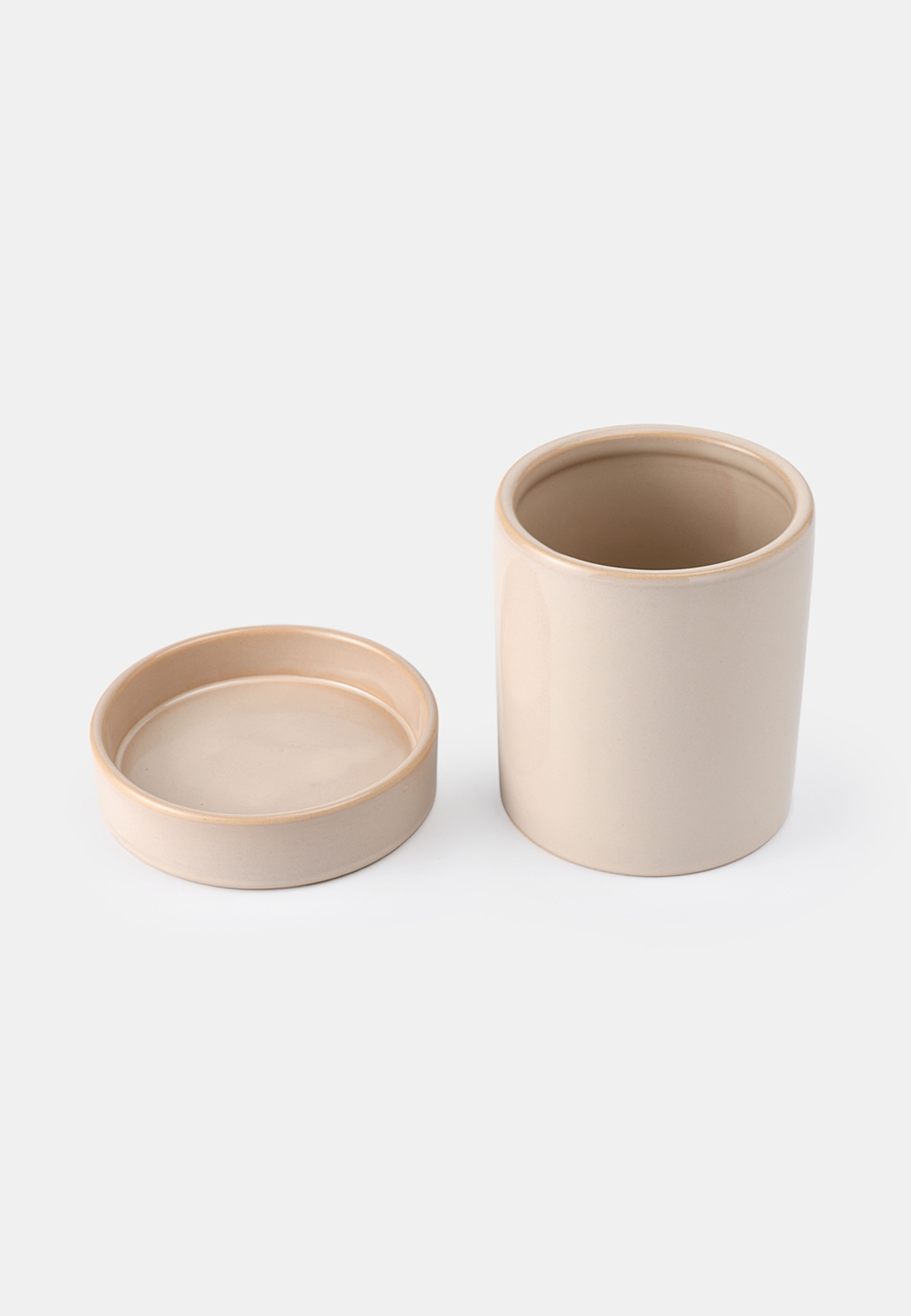 Örtkruka med fat, från Åhléns Home, i färgen Beige. Klicka för att öppna bilden i stort format