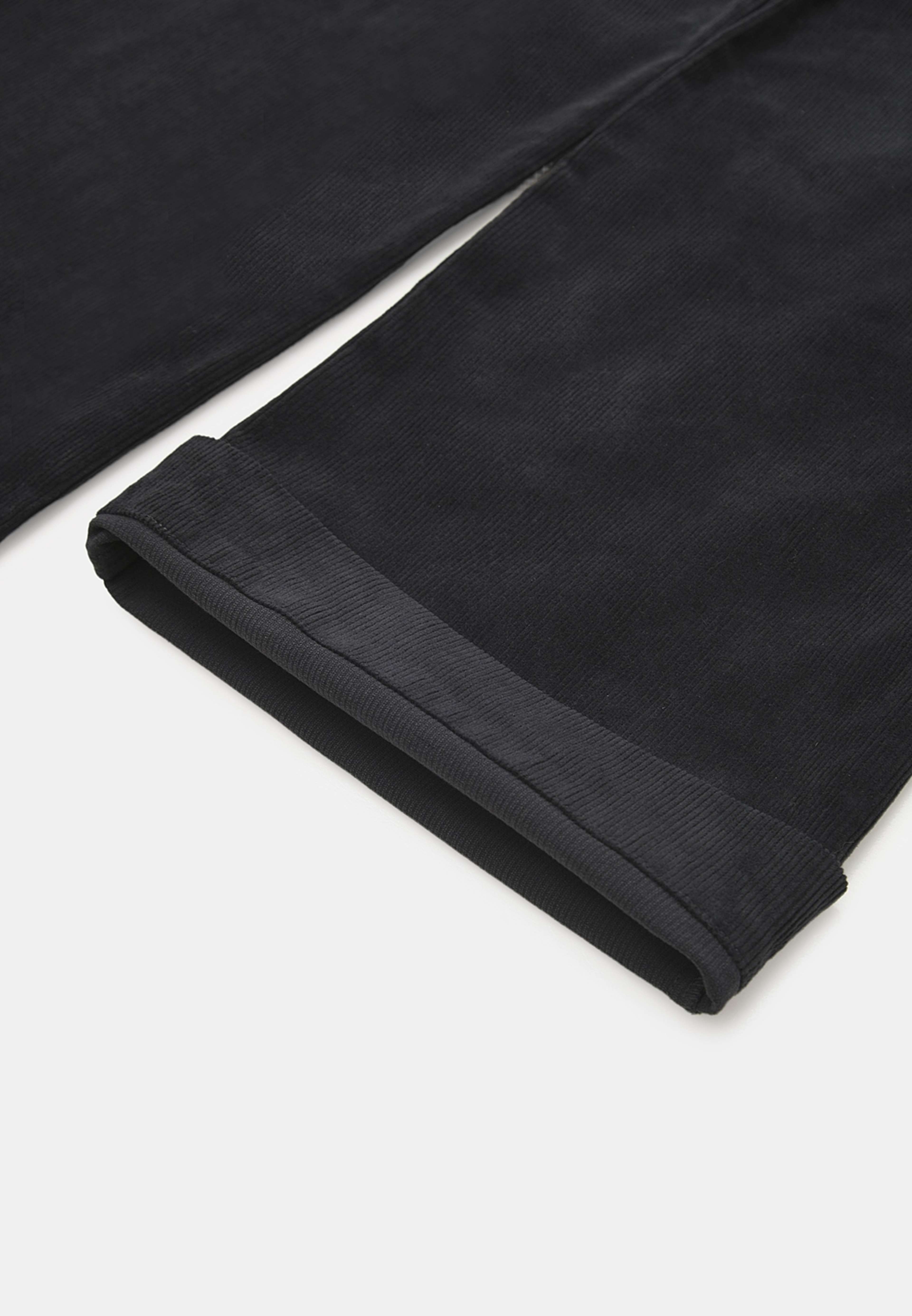 Manchesterbyxor INE, från Carin Wester, i färgen Grey. Klicka för att öppna bilden i stort format