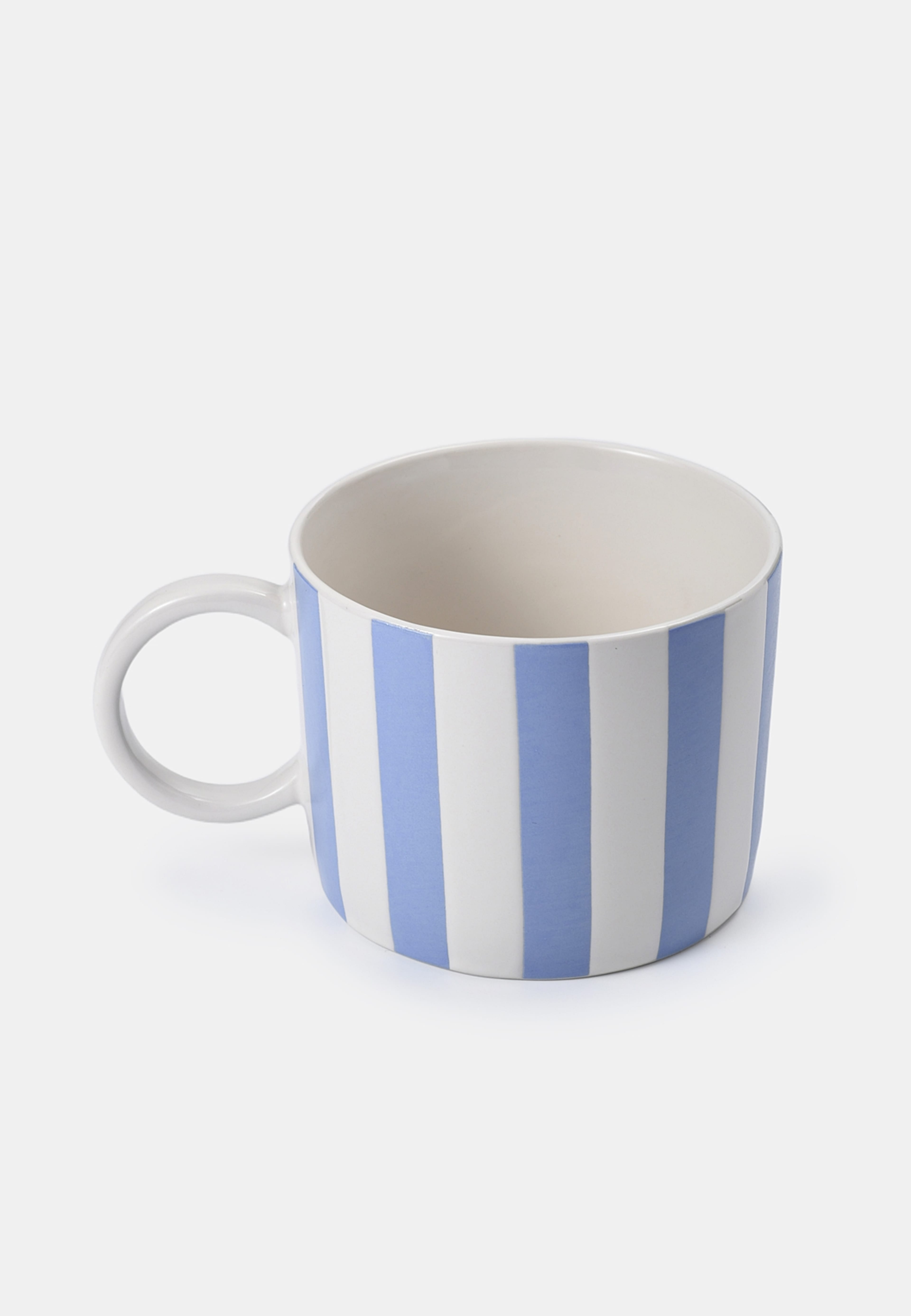 Mugg i stengods ADA Stripe 25 cl, från Åhléns Home, i färgen Blue. Klicka för att öppna bilden i stort format