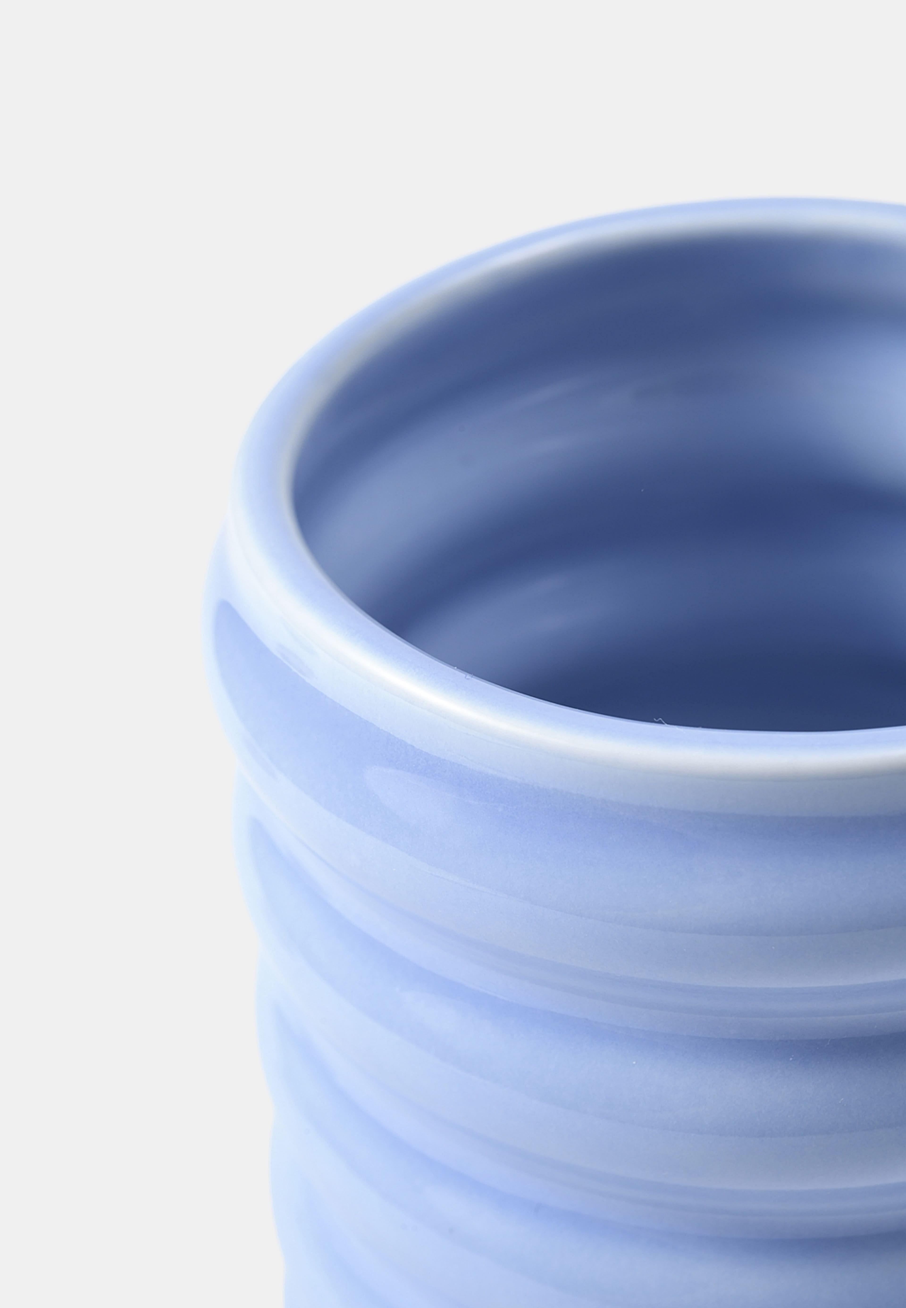 Mugg WAVY 35 cl, från Åhléns Home, i färgen Lt Blue. Klicka för att öppna bilden i stort format