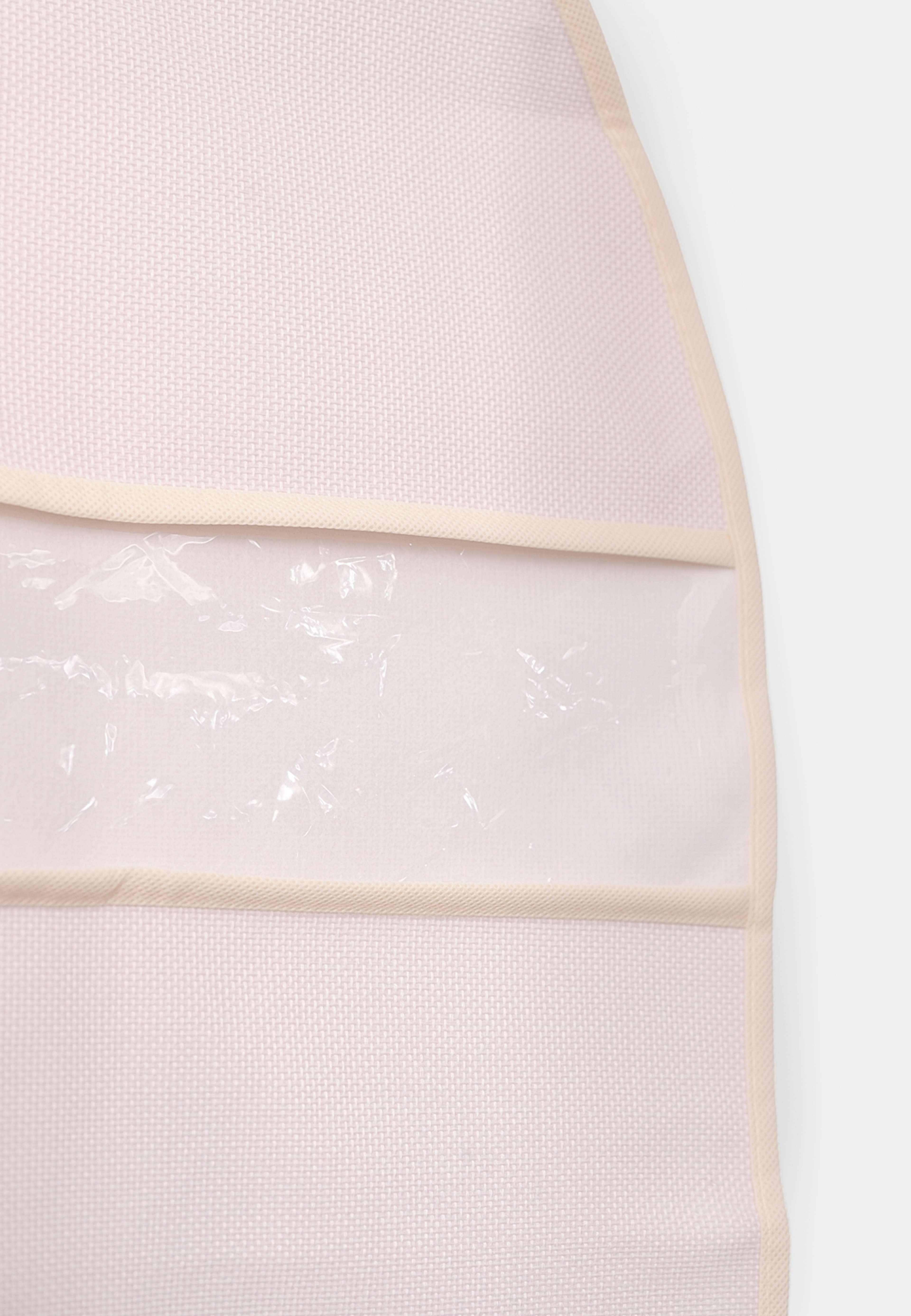 Klädförvaring NOAH 60x100 cm, från Åhléns Home, i färgen Beige. Klicka för att öppna bilden i stort format