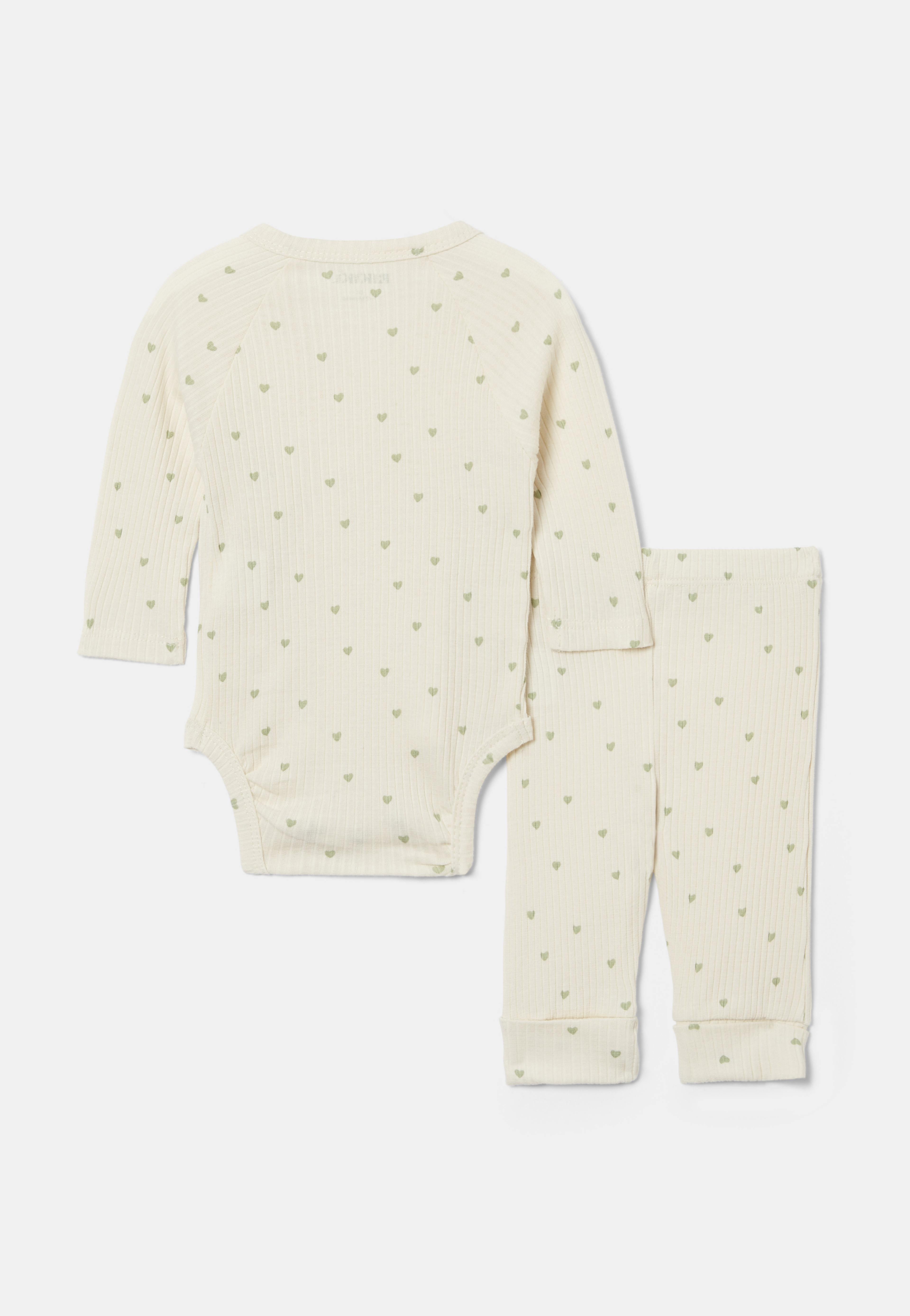 Ribbat set LOVE, från RIKIKI, i färgen Hearts. Klicka för att öppna bilden i stort format