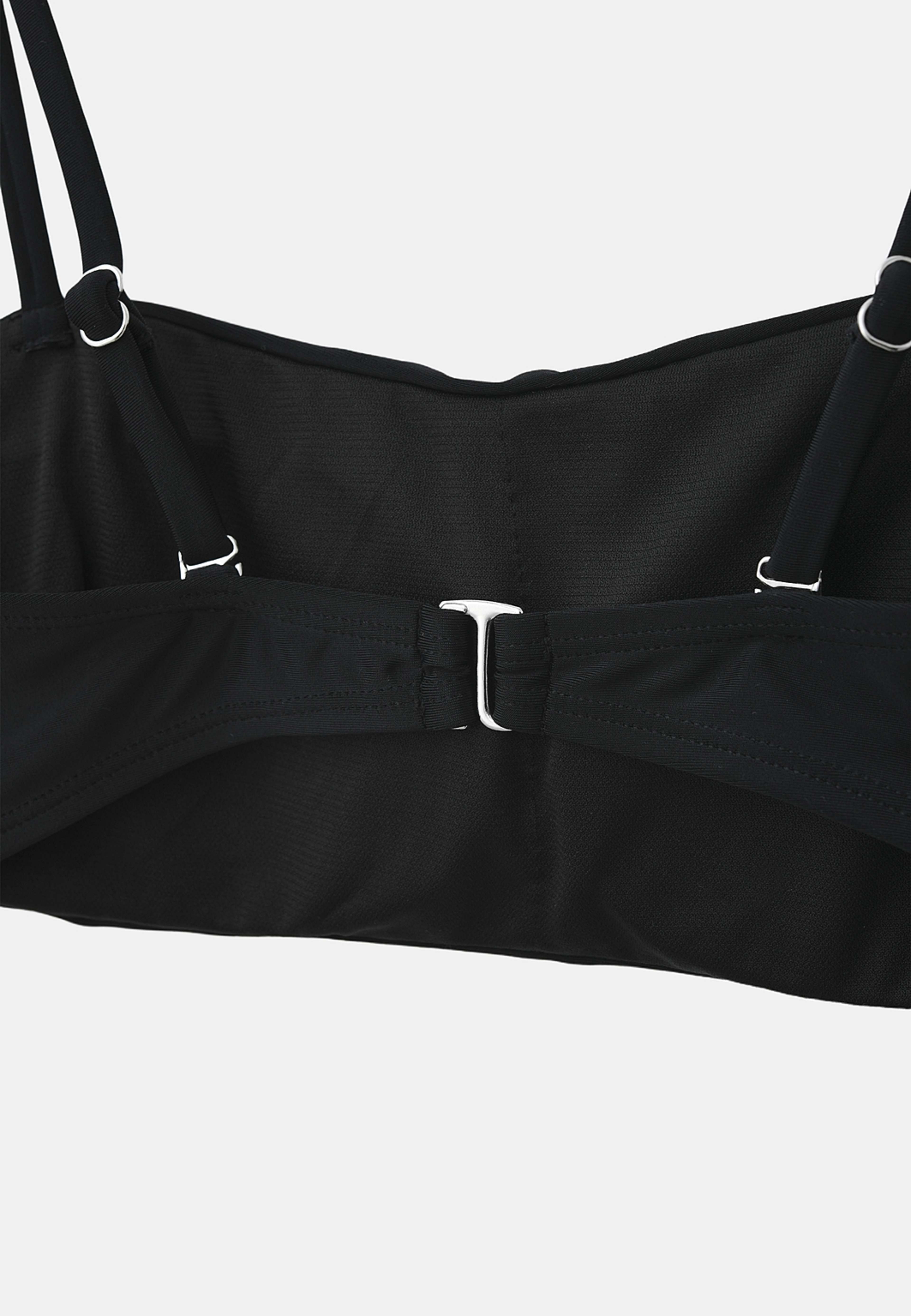 Bikinitopp bandeau MAJA, från Å WOMAN, i färgen Black. Klicka för att öppna bilden i stort format