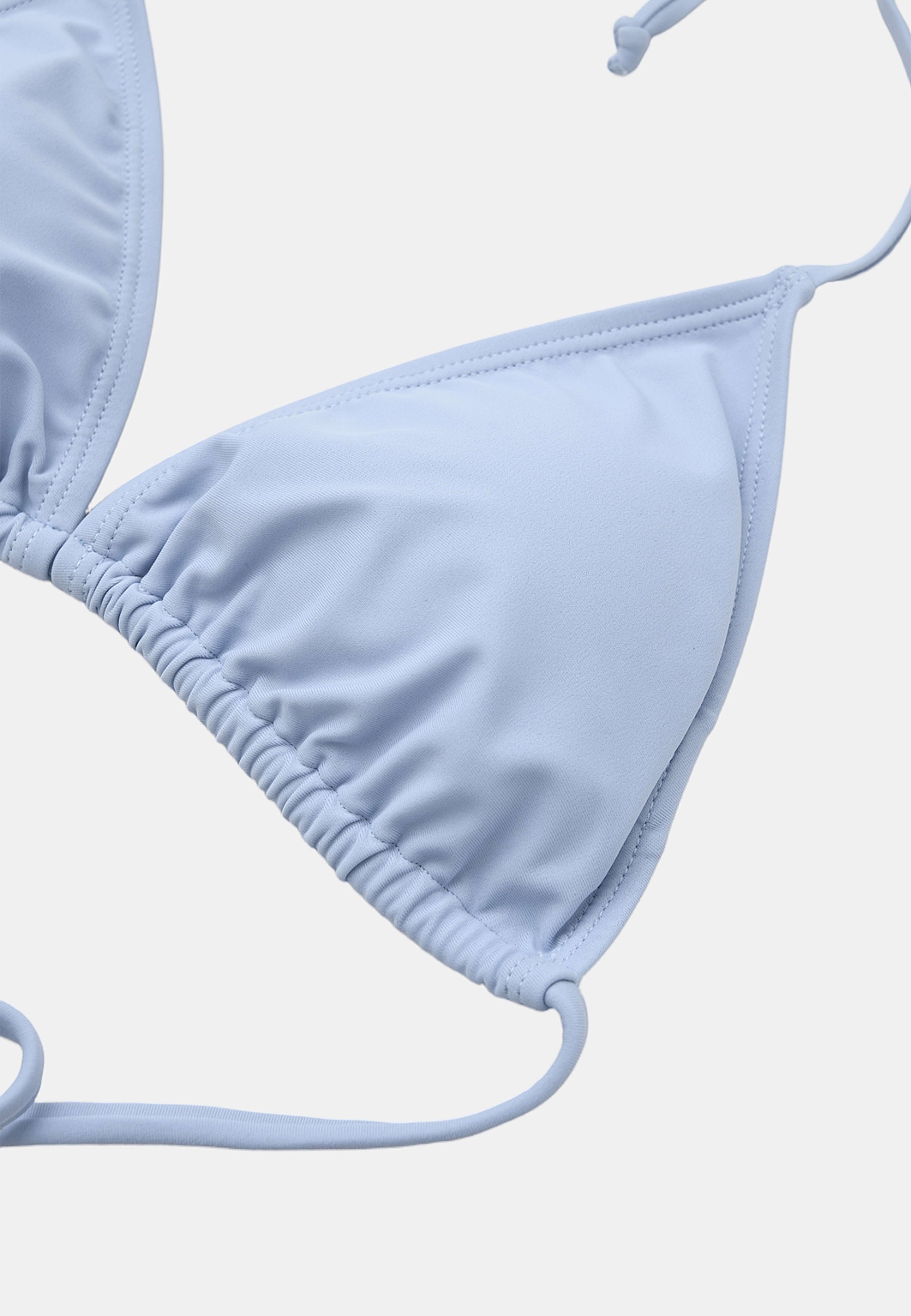 Bikinitopp med knytband JULIA, från Å WOMAN, i färgen Light Blue. Klicka för att öppna bilden i stort format