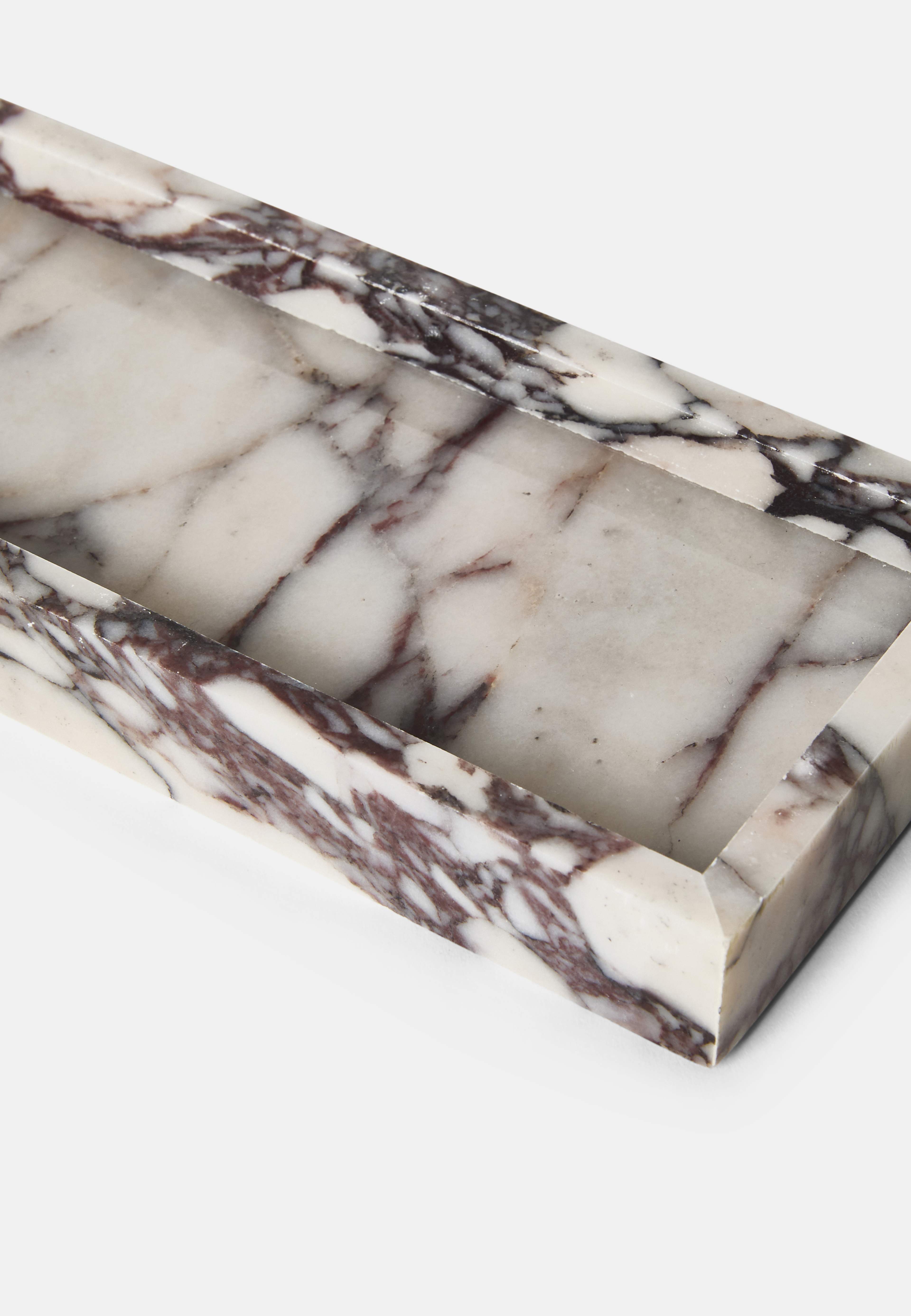 Bricka i marmor CLEO 30x11 cm, från Åhléns Home, i färgen Multi. Klicka för att öppna bilden i stort format