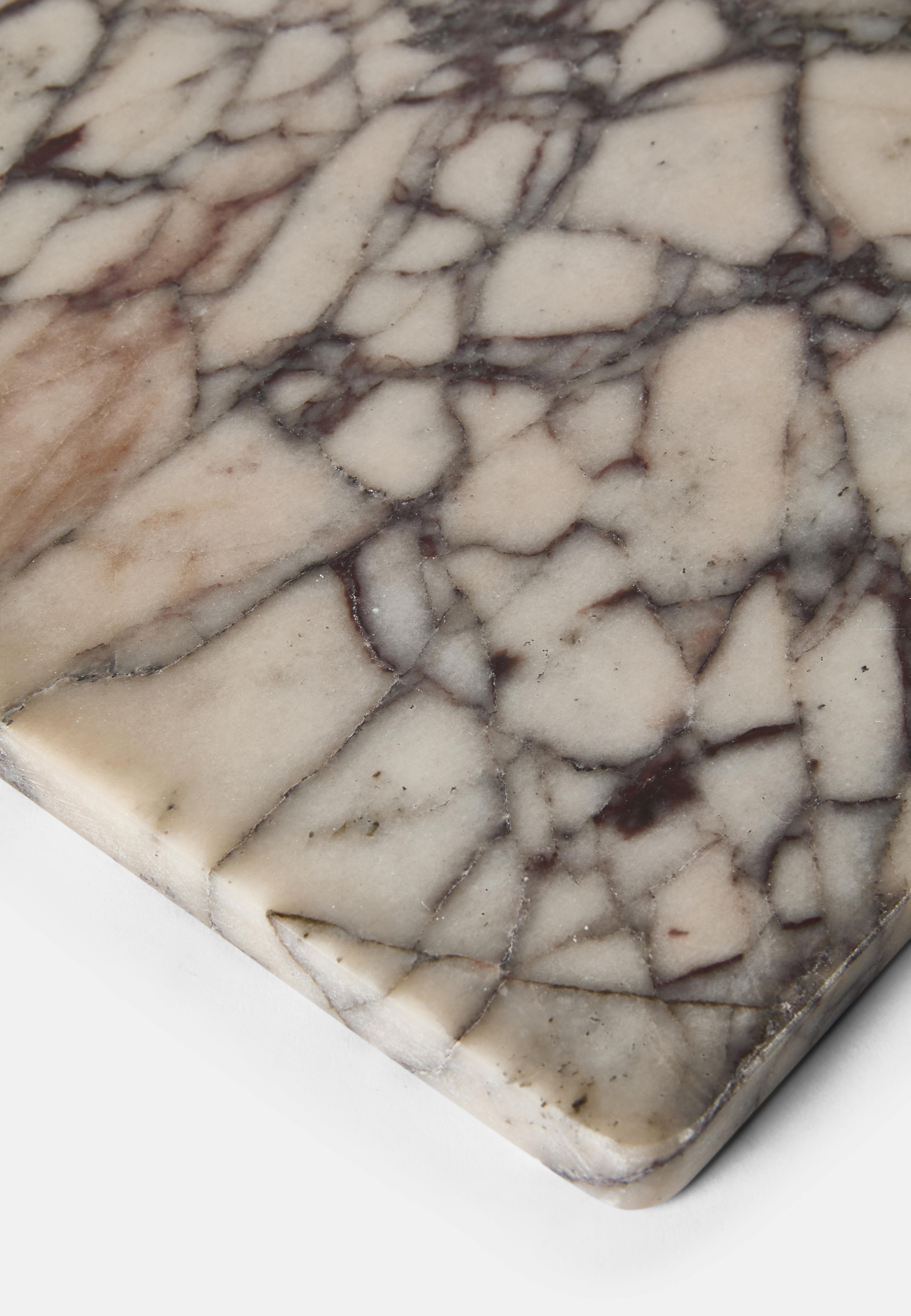 Skärbräda i marmor CLEO 25x35 cm, från Åhléns Home, i färgen Multi. Klicka för att öppna bilden i stort format