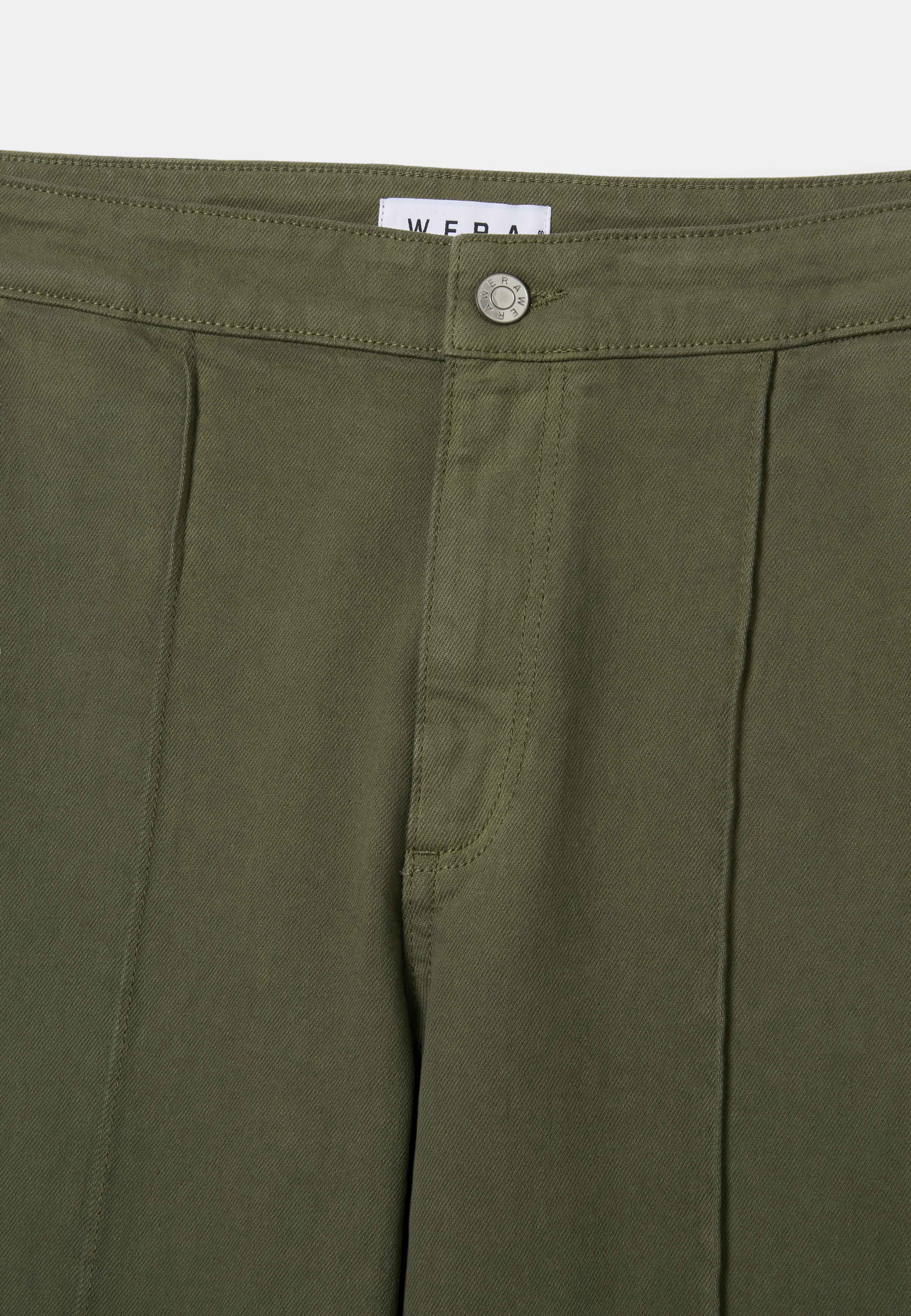 Twillbyxor PAULA, från Wera, i färgen Khaki. Klicka för att öppna bilden i stort format