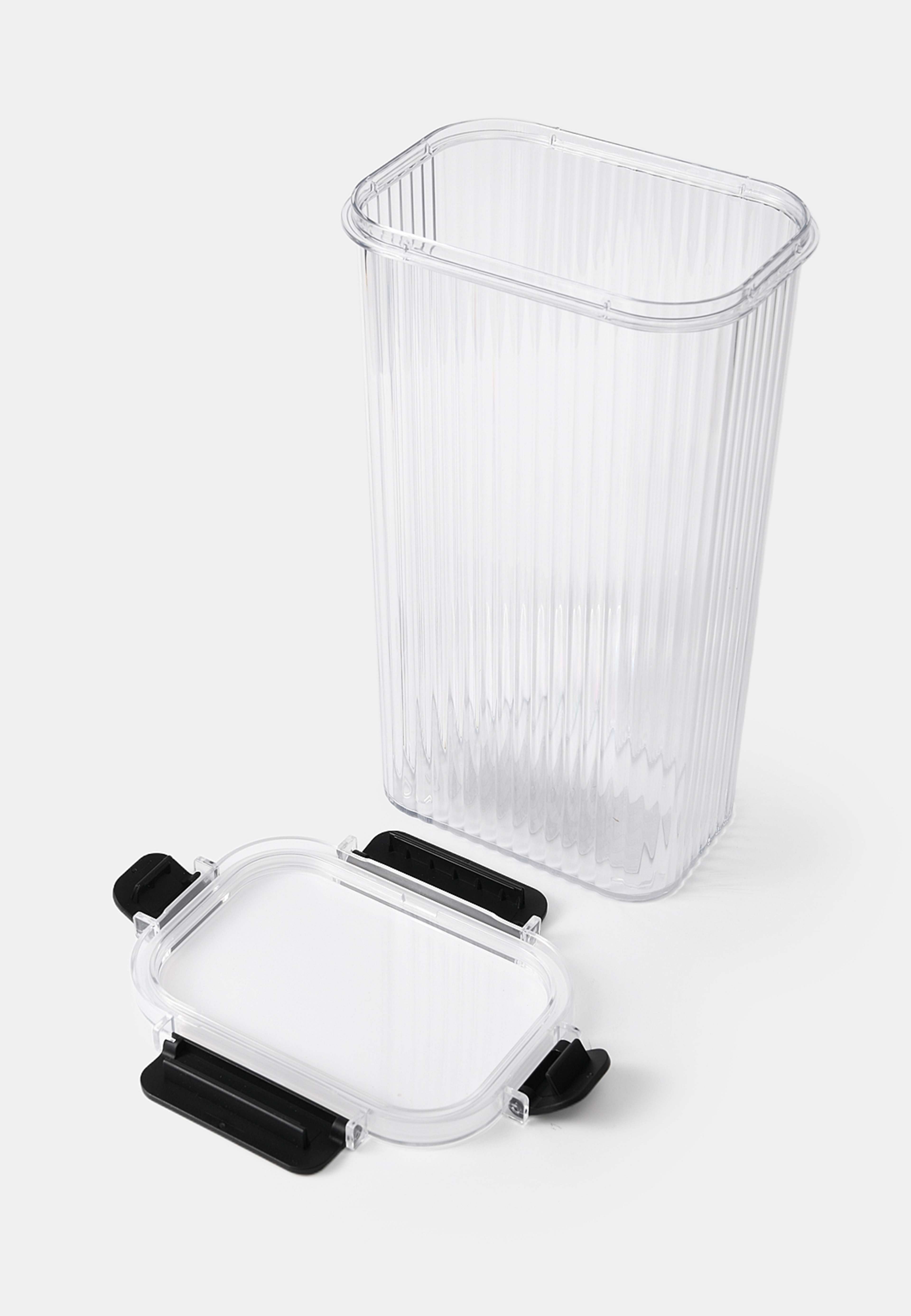 Burk med lock 2 L, från Åhléns Home, i färgen Clear. Klicka för att öppna bilden i stort format