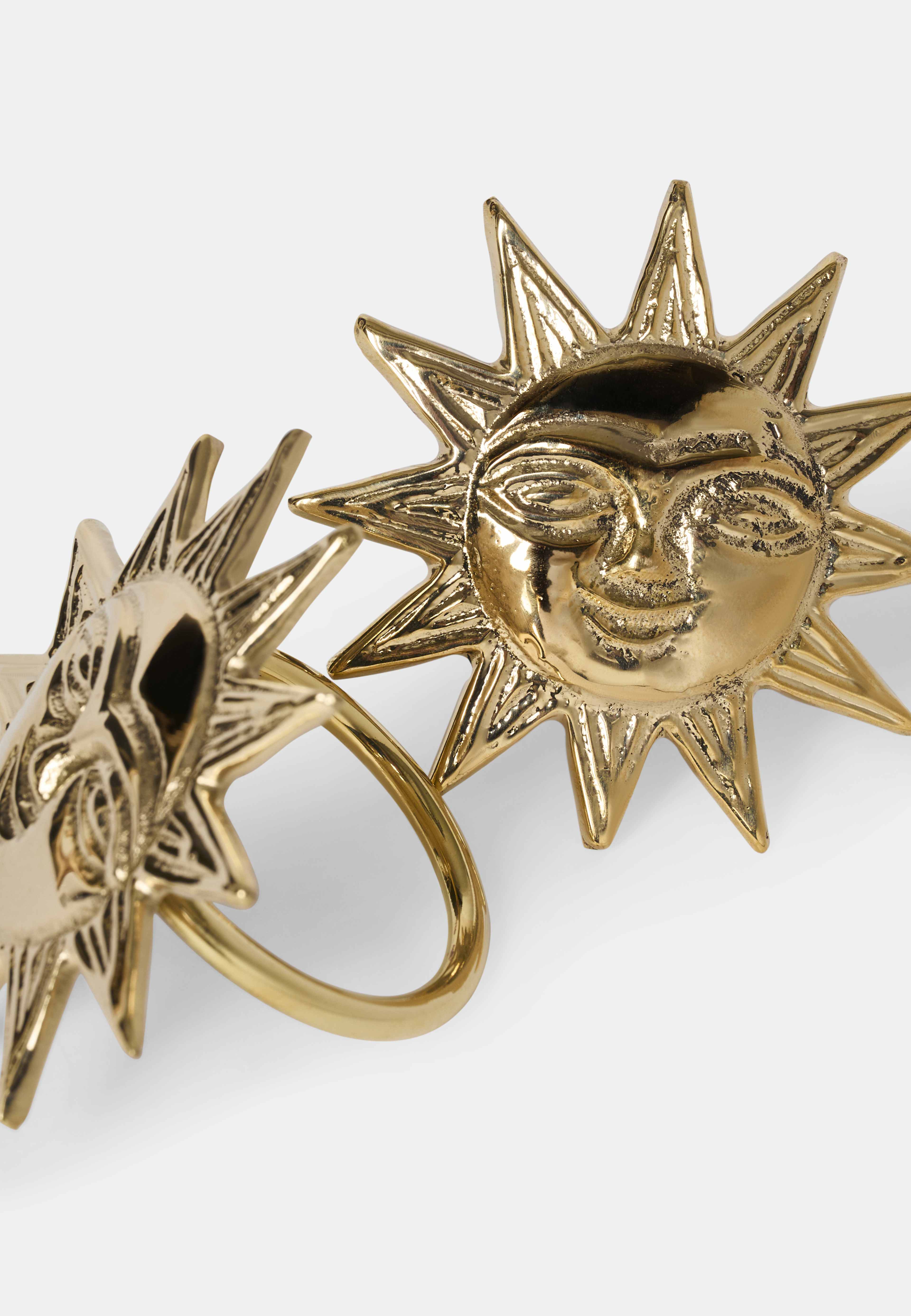 Servettring SUN, 2-pack, från PORTOLINO LIVING, i färgen Brass. Klicka för att öppna bilden i stort format