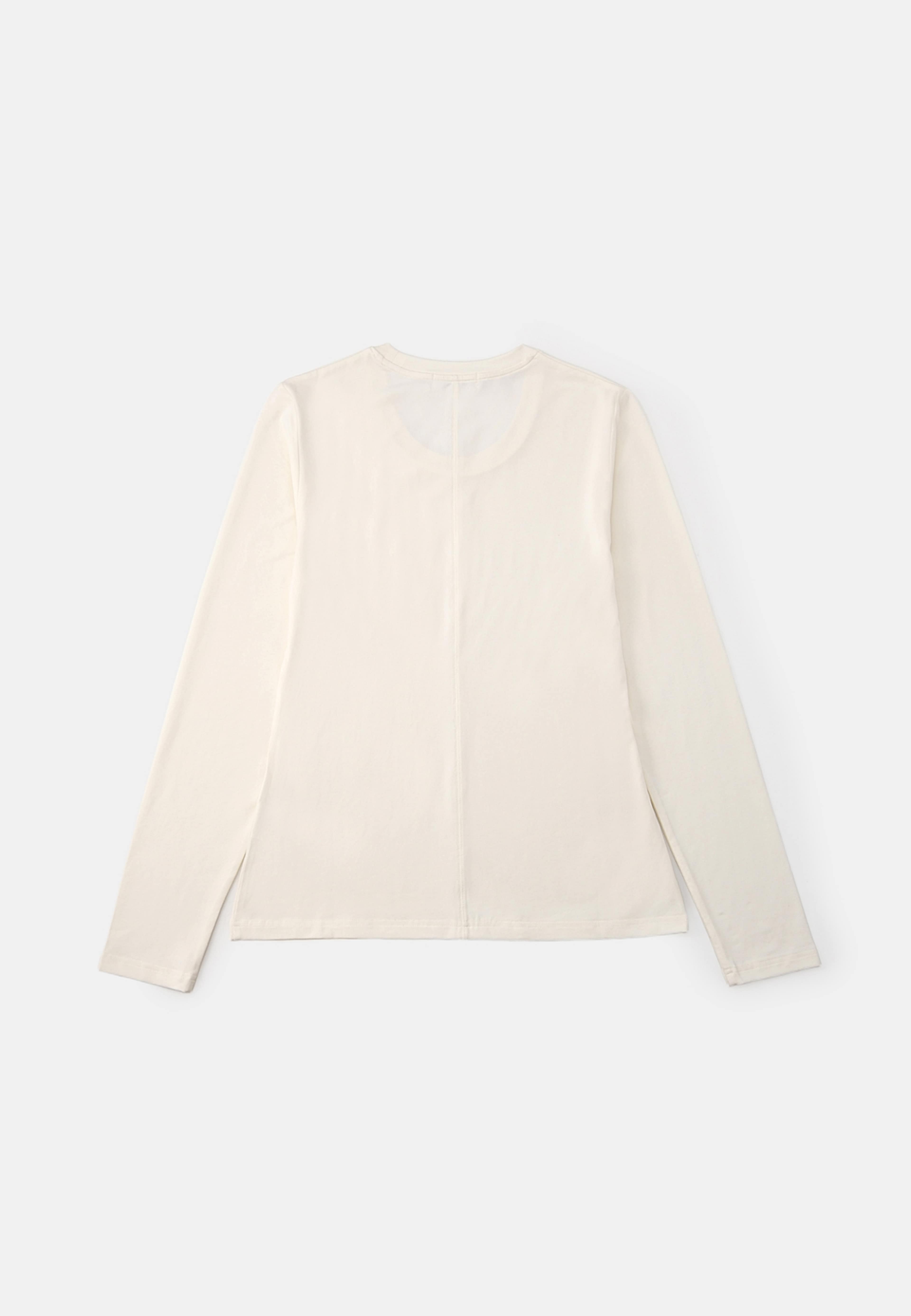 Topp i tencelmix IVONA, från Carin Wester, i färgen Off White. Klicka för att öppna bilden i stort format