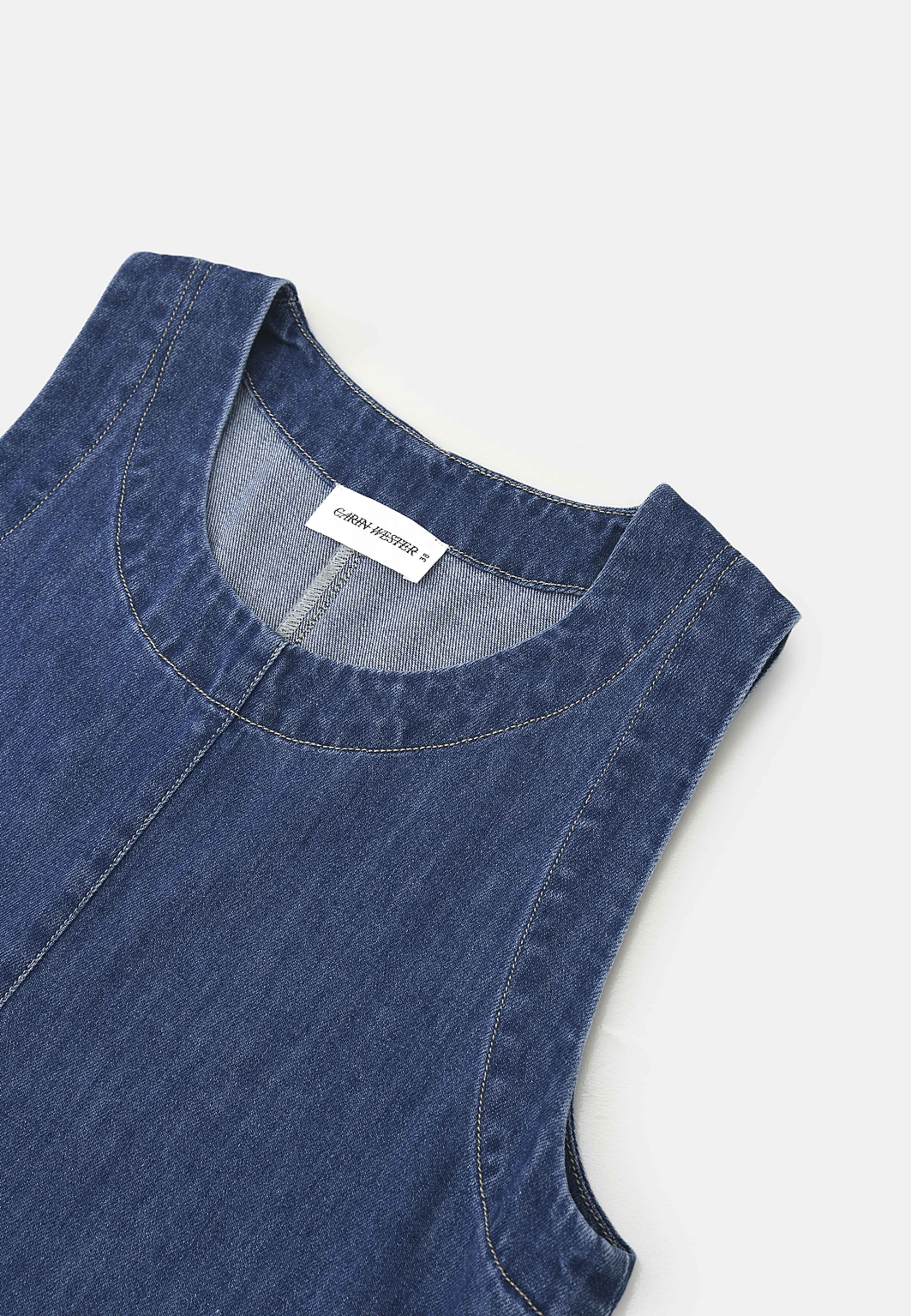 Denimtopp FREBA, från Carin Wester, i färgen Mid Blue Denim. Klicka för att öppna bilden i stort format