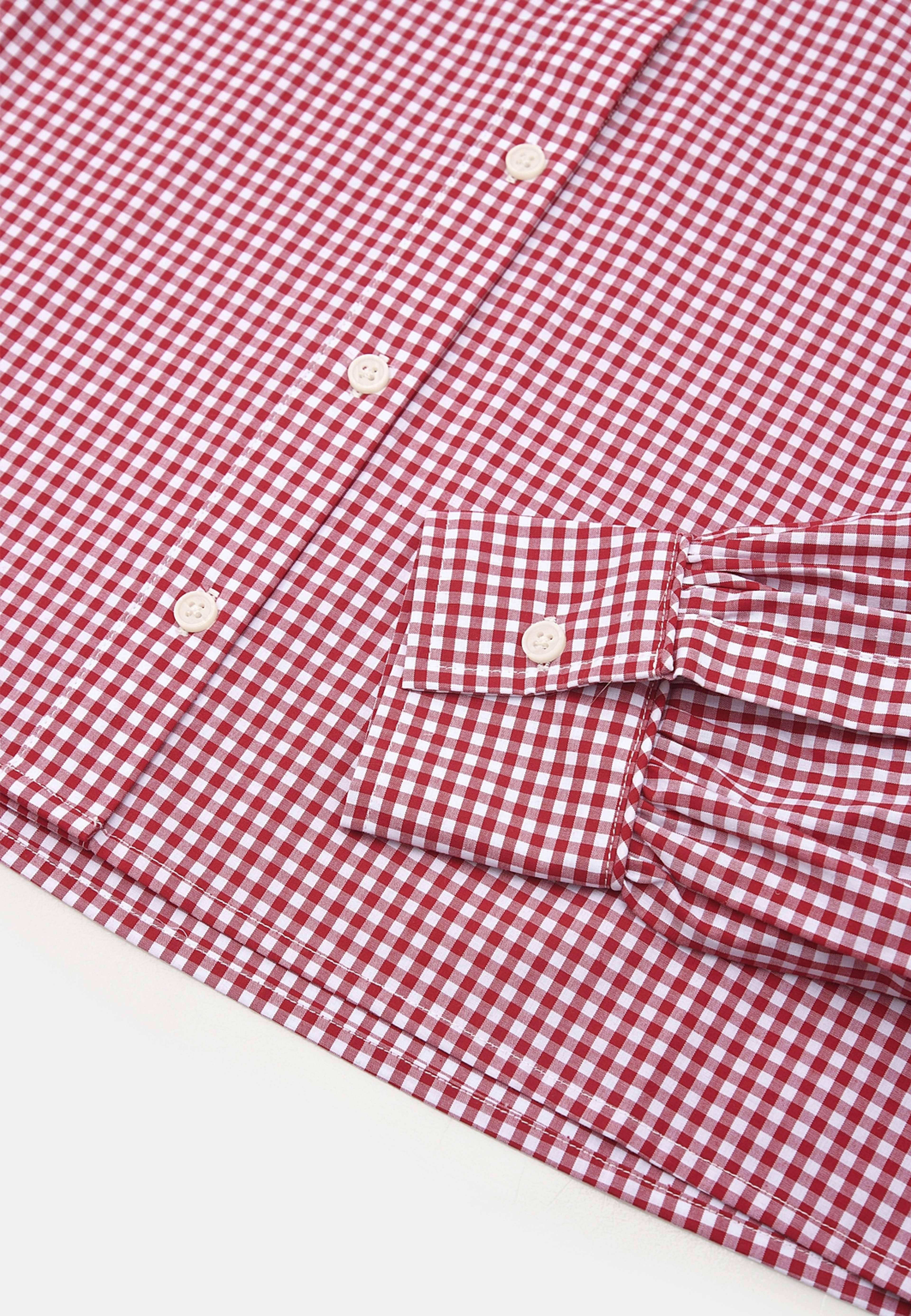 Blus AMELIE, från Carin Wester, i färgen Red Check. Klicka för att öppna bilden i stort format