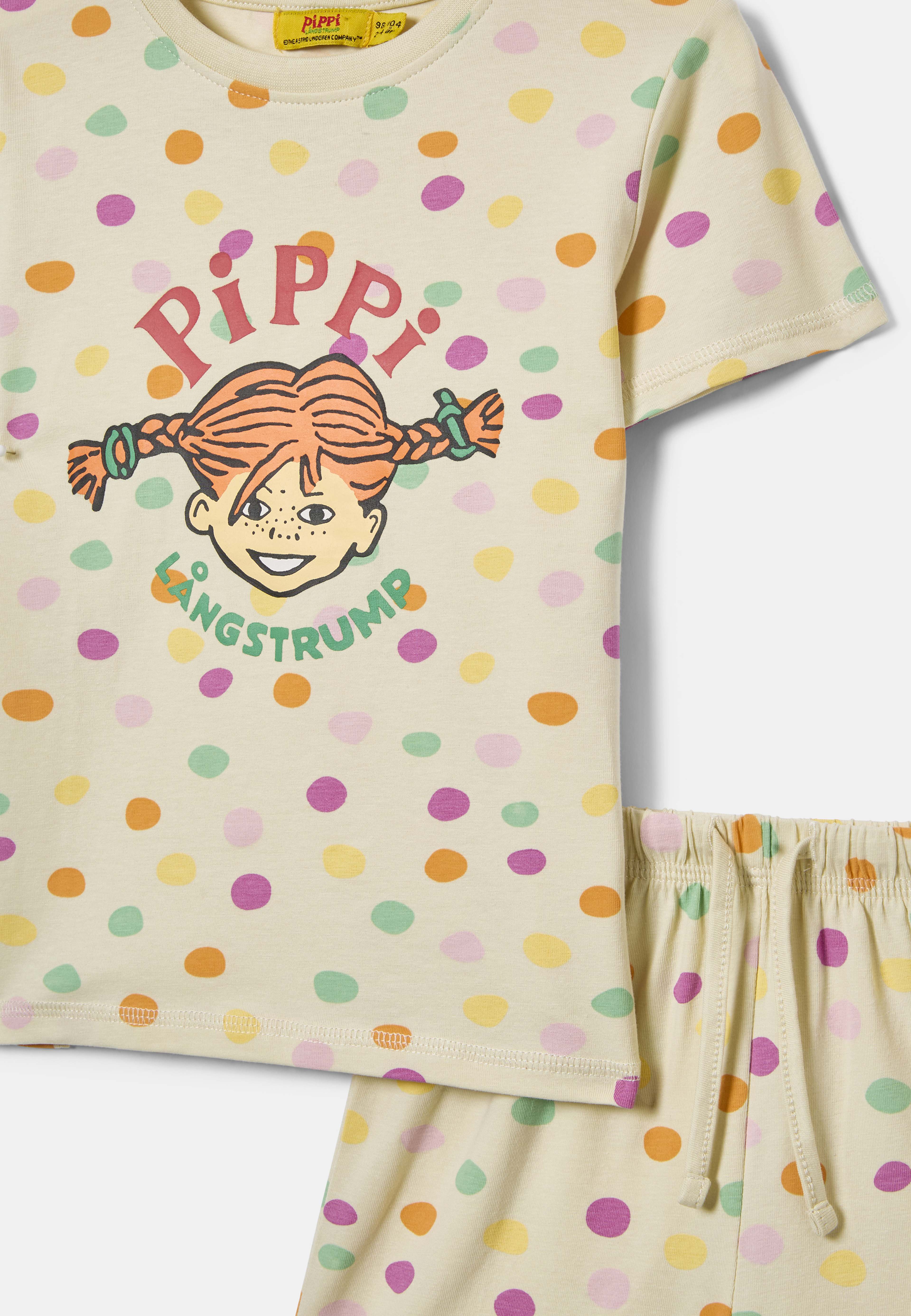 Kortärmad Pippi Långstrump-pyjamas SVEA, från PIPPI, i färgen White Dot. Klicka för att öppna bilden i stort format