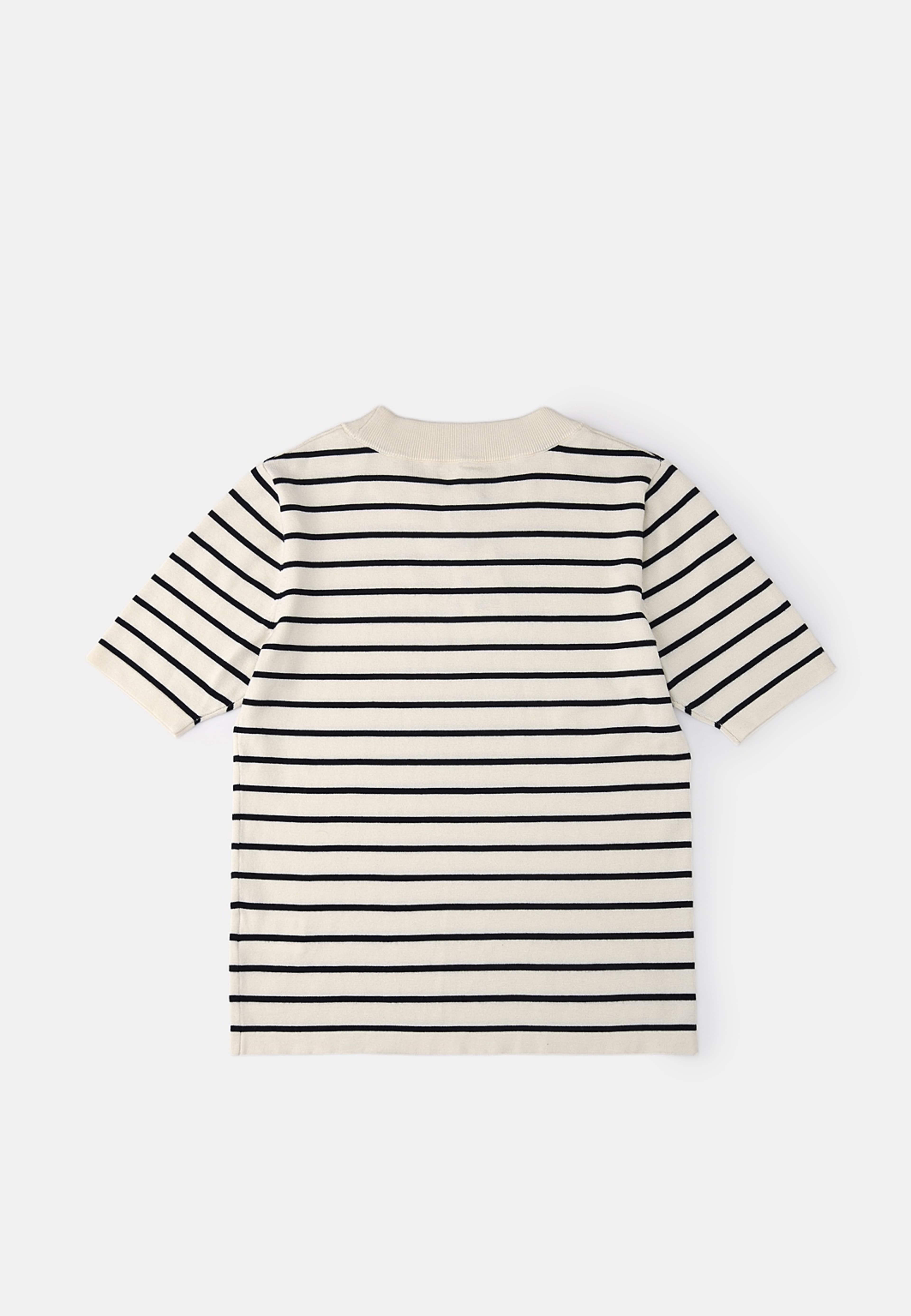 Kortärmad jumper KARIN, från Å WOMAN, i färgen Navy Stripe. Klicka för att öppna bilden i stort format