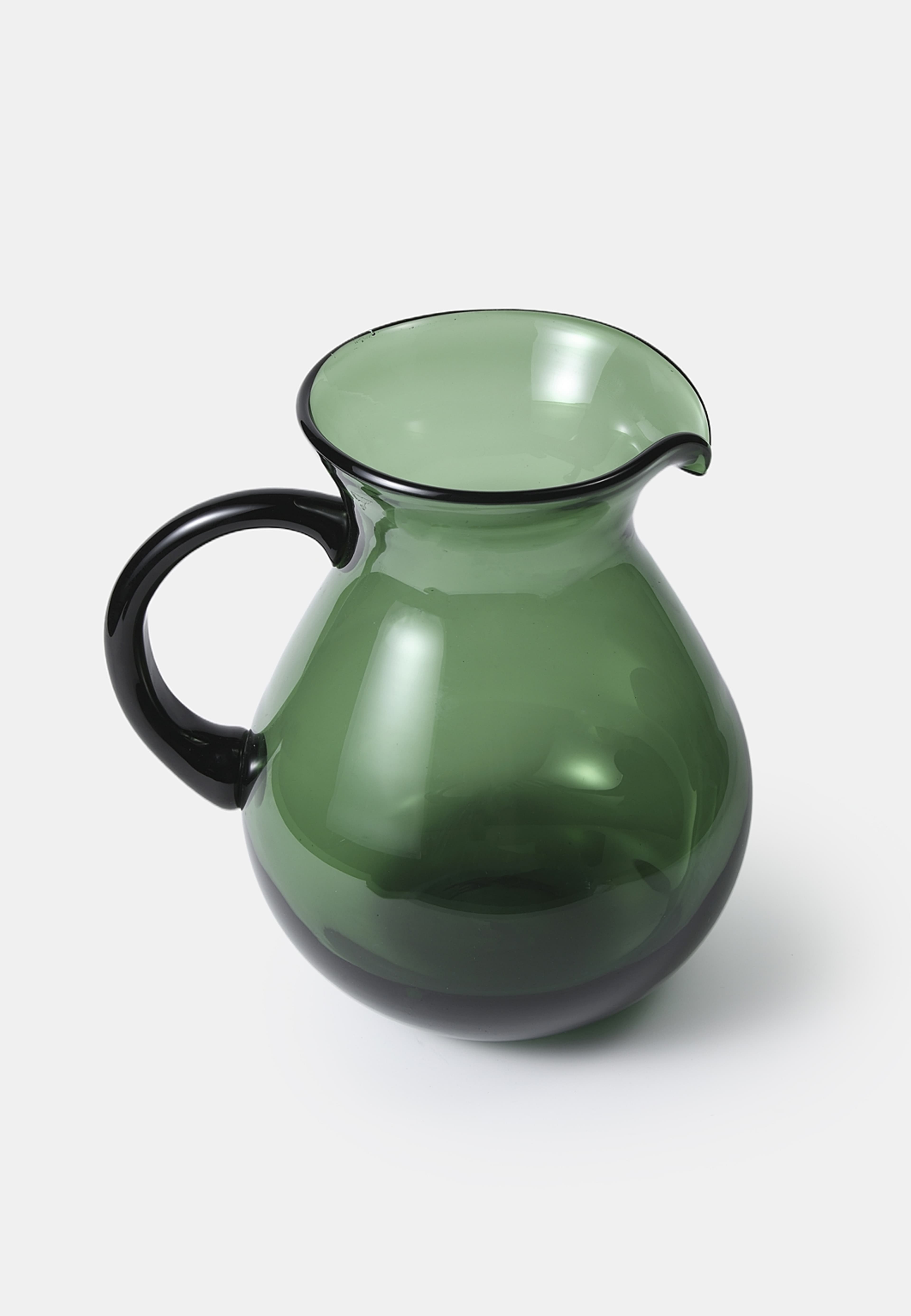 Glaskanna 1,8 L, från PORTOLINO LIVING, i färgen Green. Klicka för att öppna bilden i stort format