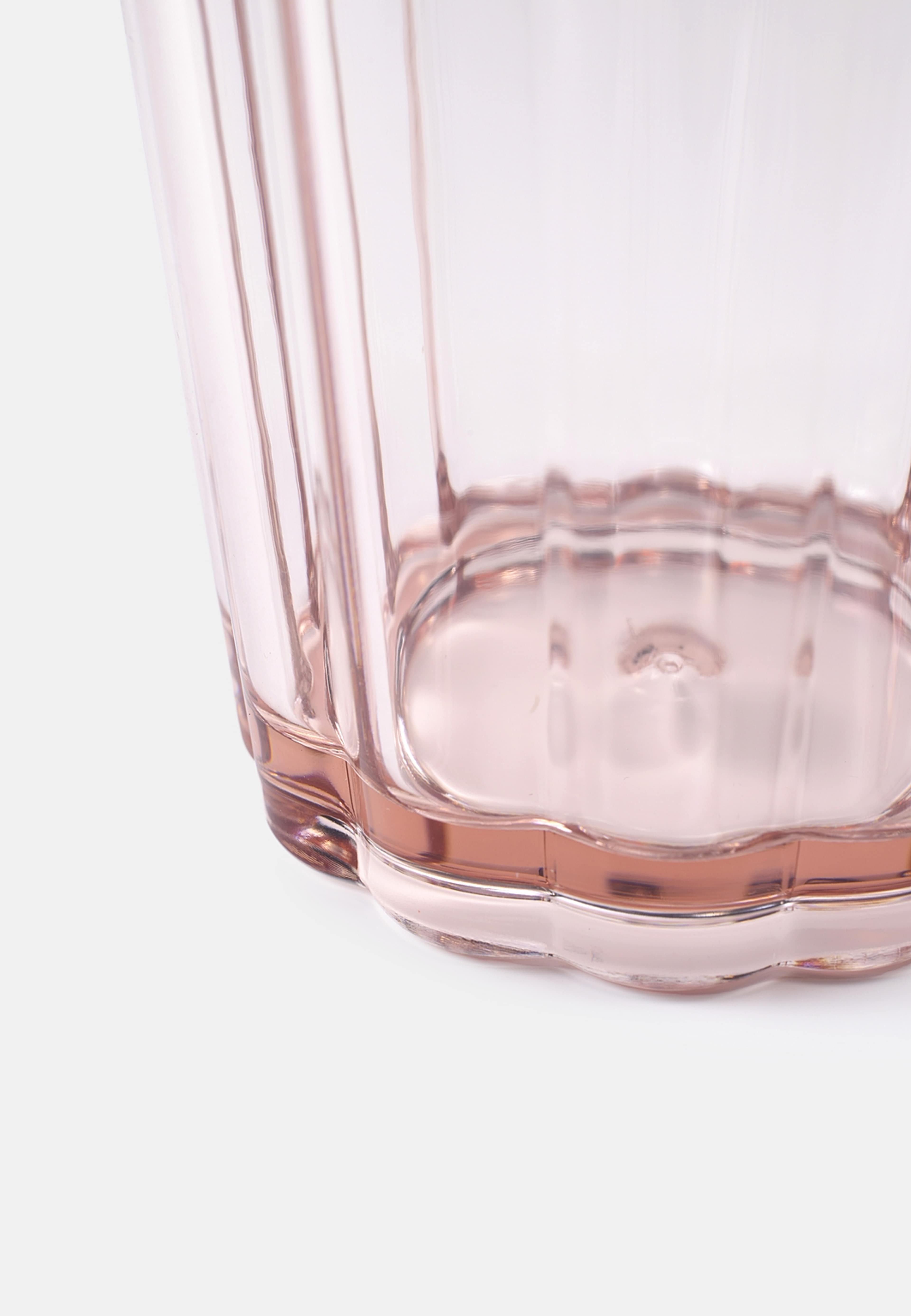 Tumblerglas i plast FLOWER 40 cl, från Åhléns Home, i färgen Pink. Klicka för att öppna bilden i stort format