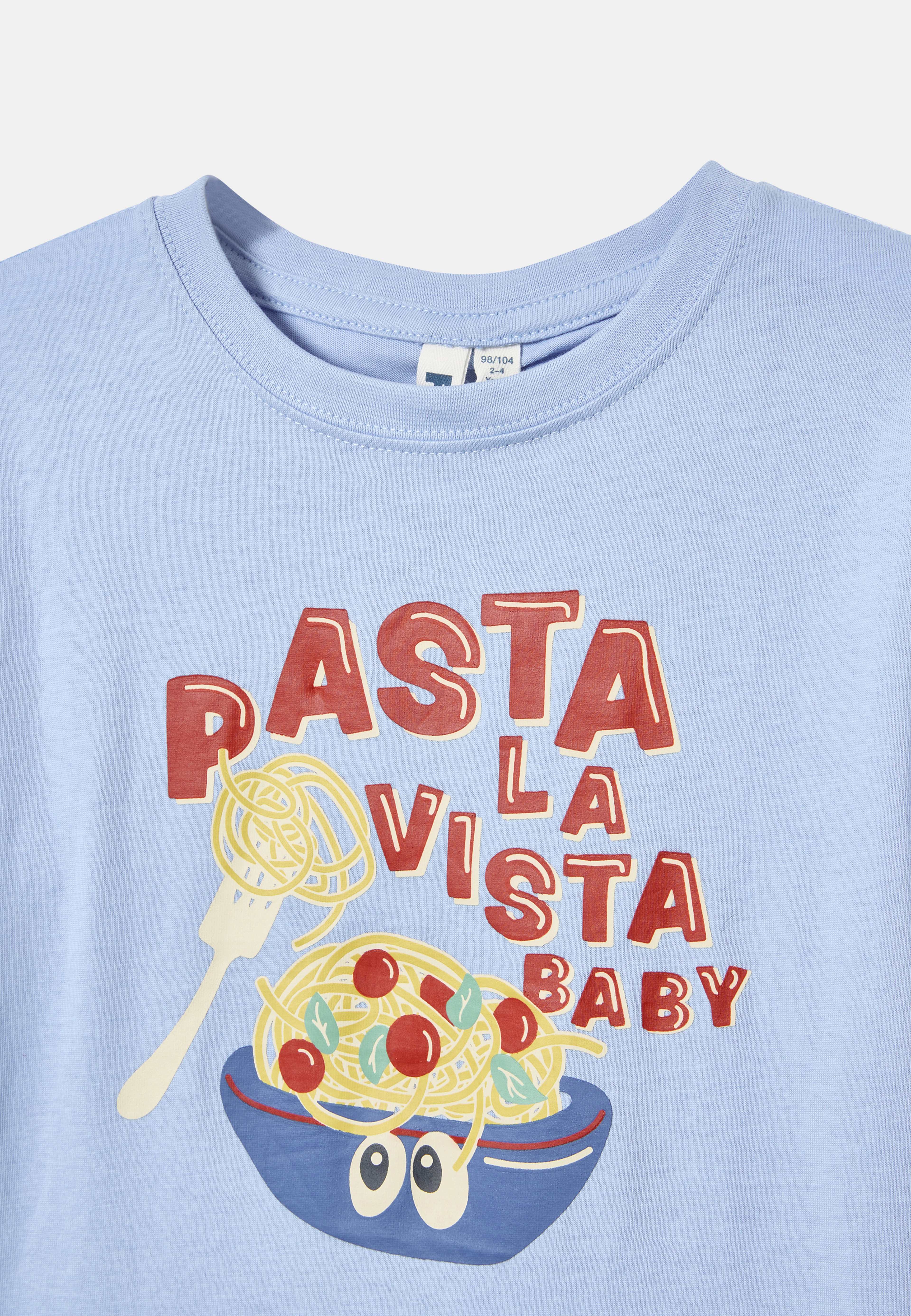 T-shirt ANDIE, från RIKIKI, i färgen Light Blue. Klicka för att öppna bilden i stort format