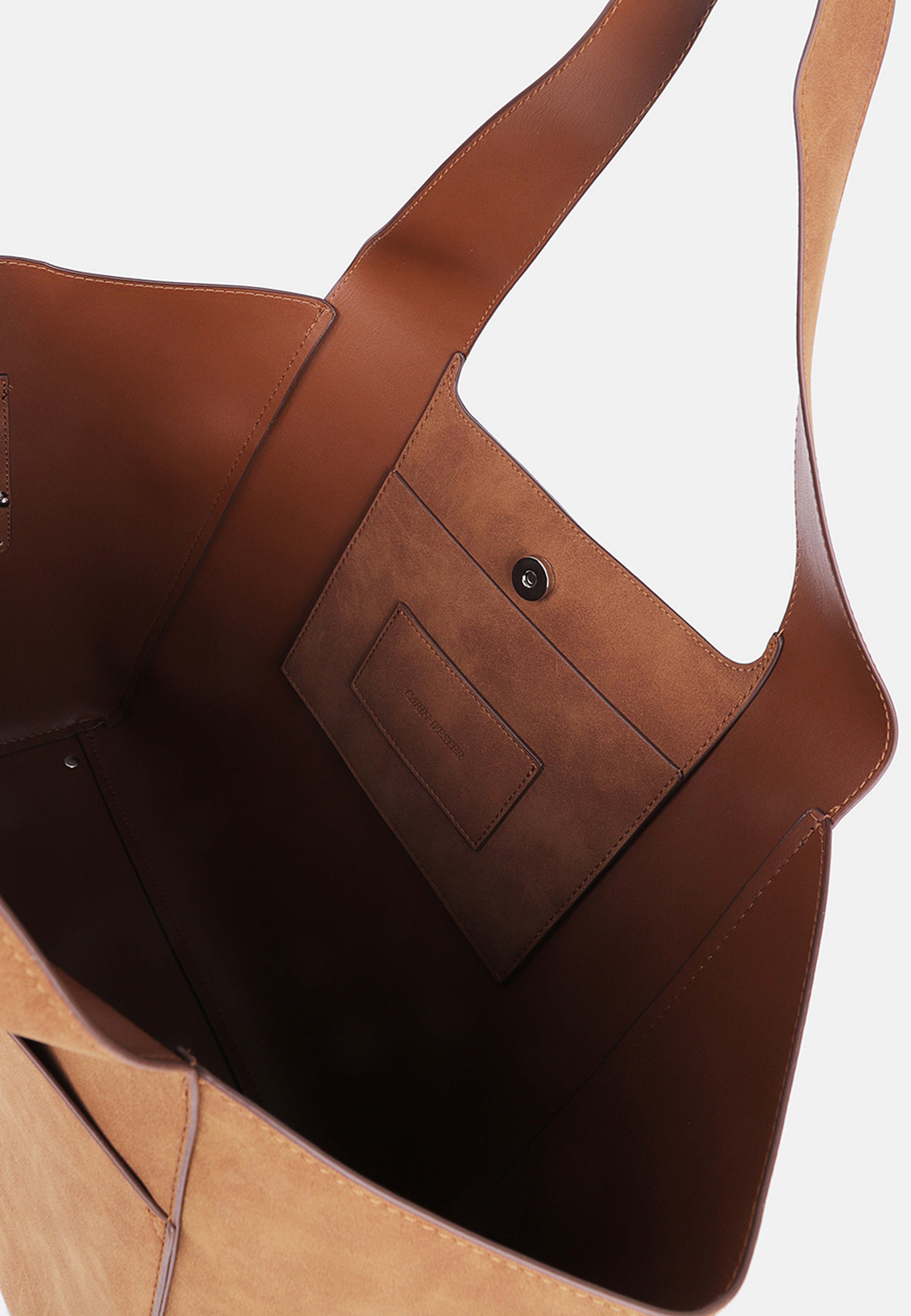 Toteväska SANYA, från Carin Wester, i färgen Cognac. Klicka för att öppna bilden i stort format