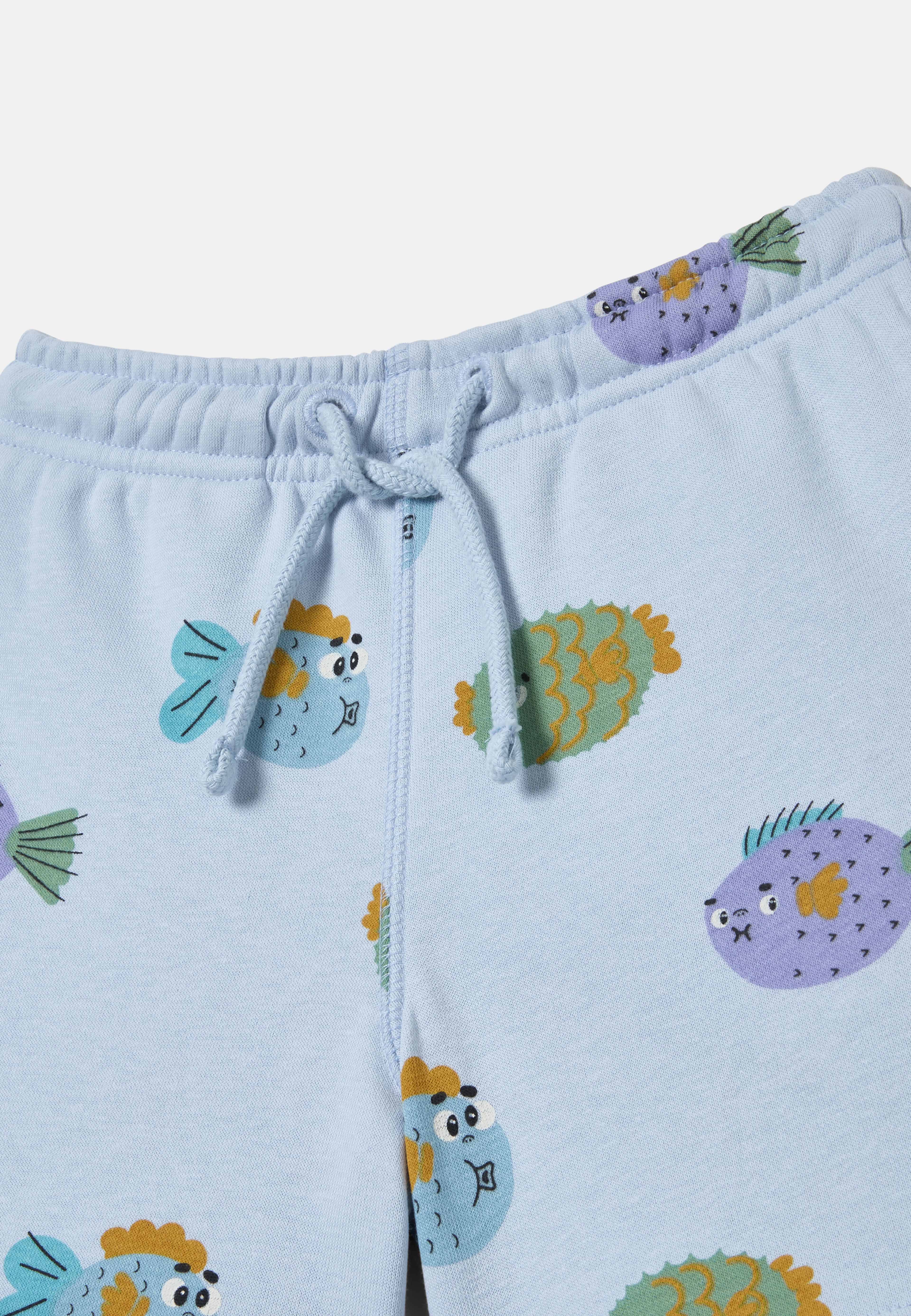 Mjukisshorts LOUIE, från RIKIKI, i färgen Multi Print. Klicka för att öppna bilden i stort format