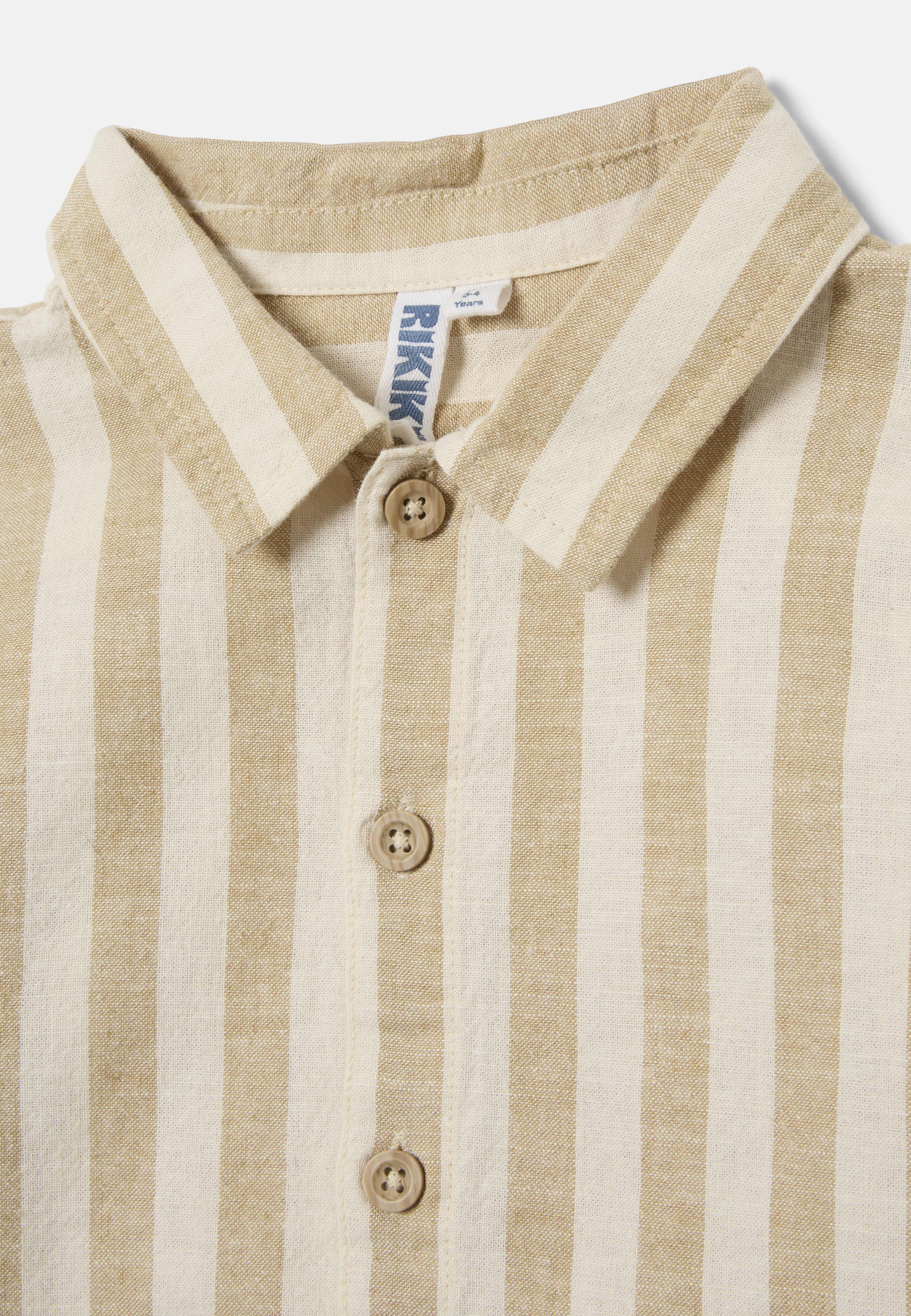 Randig skjorta i linnemix BEN, från RIKIKI, i färgen Beige/Off White. Klicka för att öppna bilden i stort format