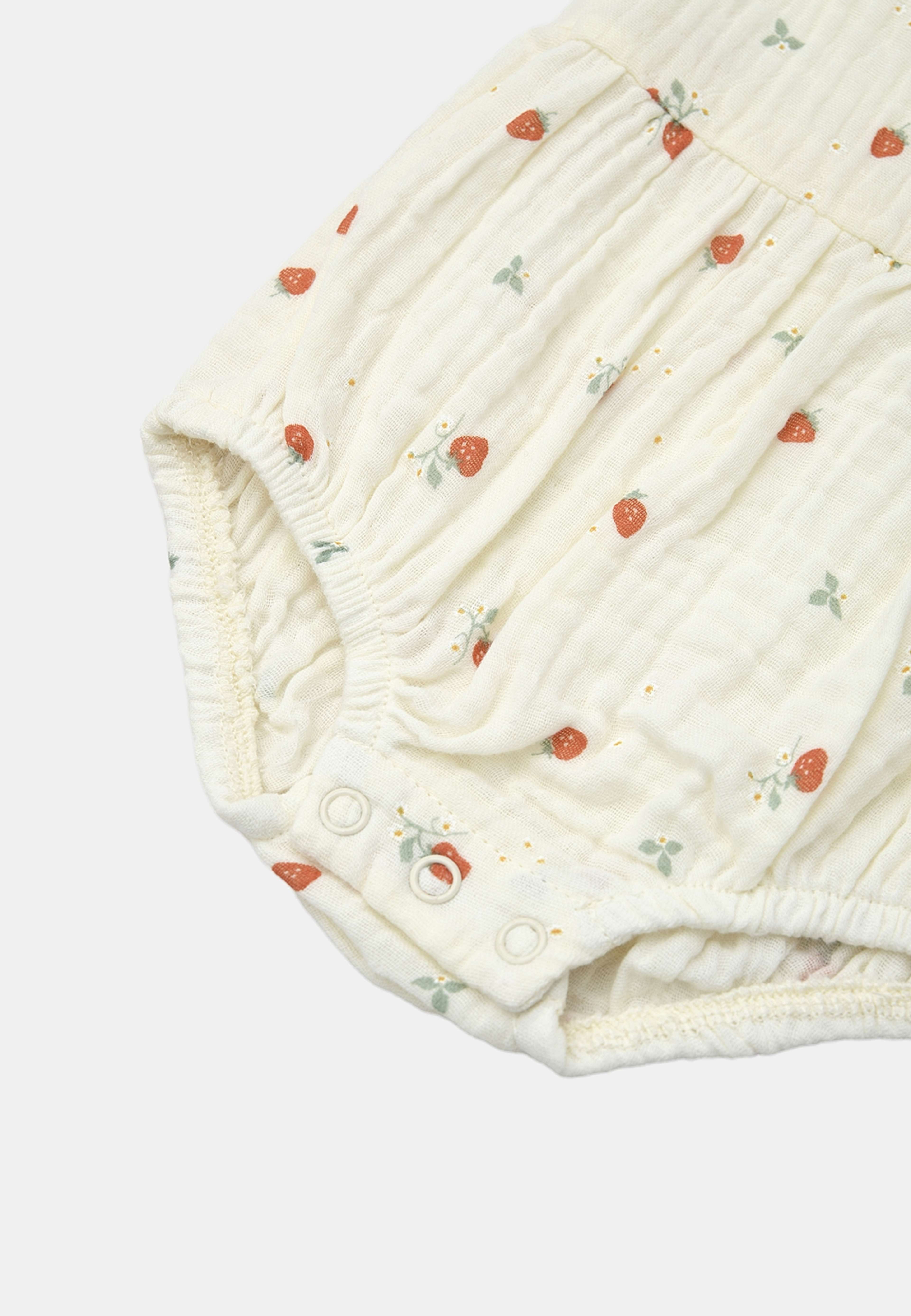 Ärmlös body MIO, från RIKIKI, i färgen Strawberry. Klicka för att öppna bilden i stort format