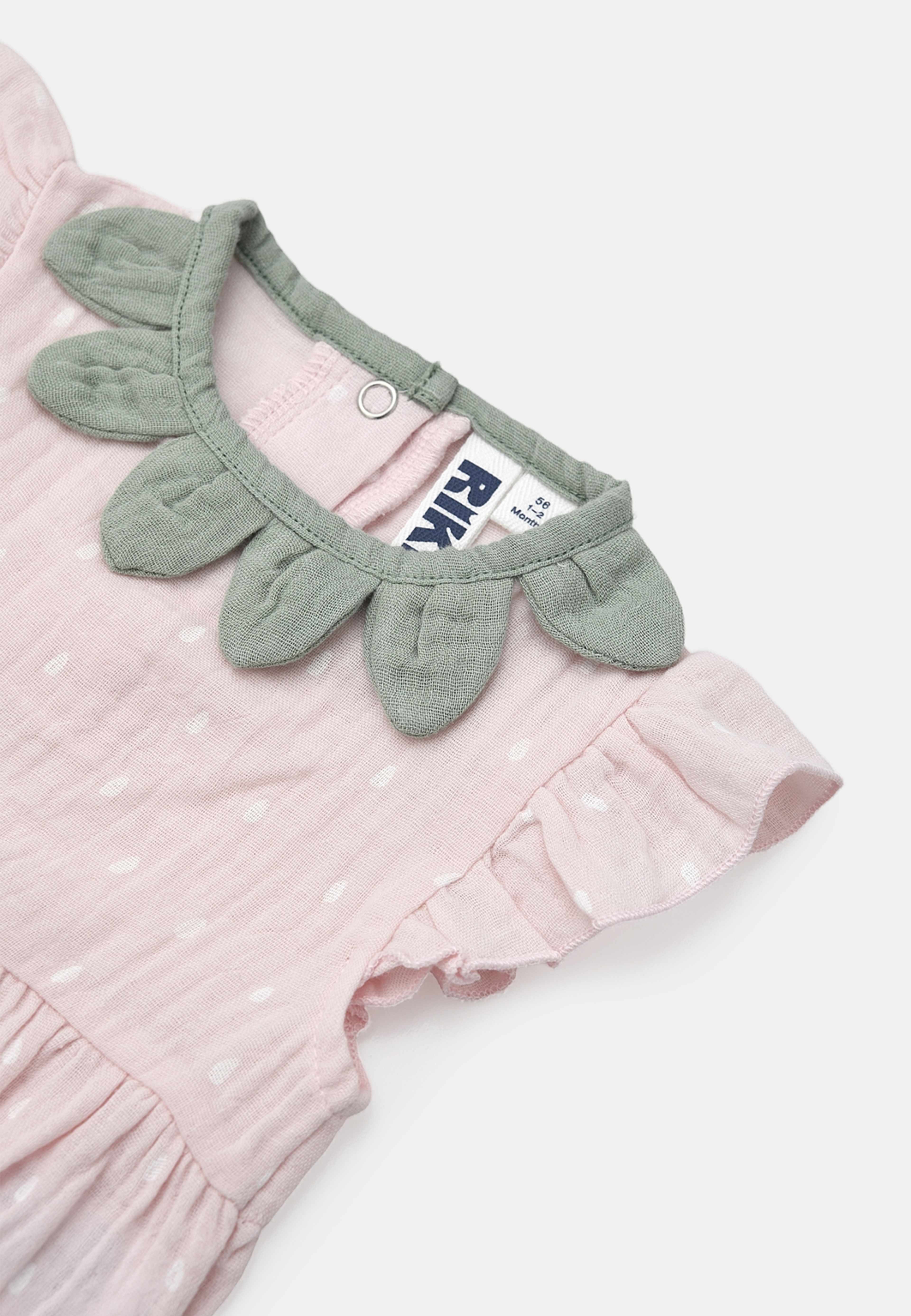 Ärmlös body MIO, från RIKIKI, i färgen Strawberry Pink. Klicka för att öppna bilden i stort format