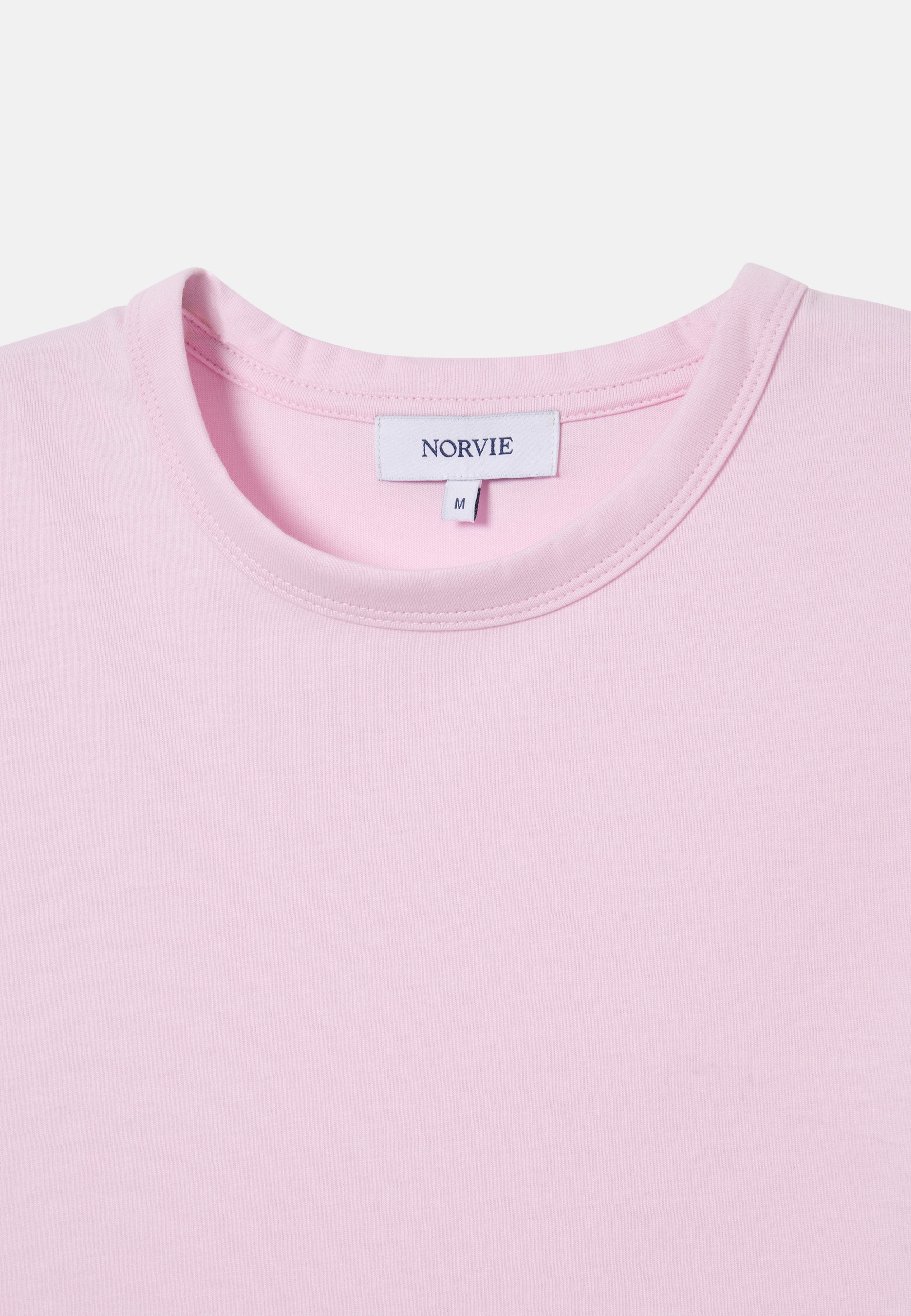 T-shirt BEIRON, från NORVIE, i färgen Pink. Klicka för att öppna bilden i stort format