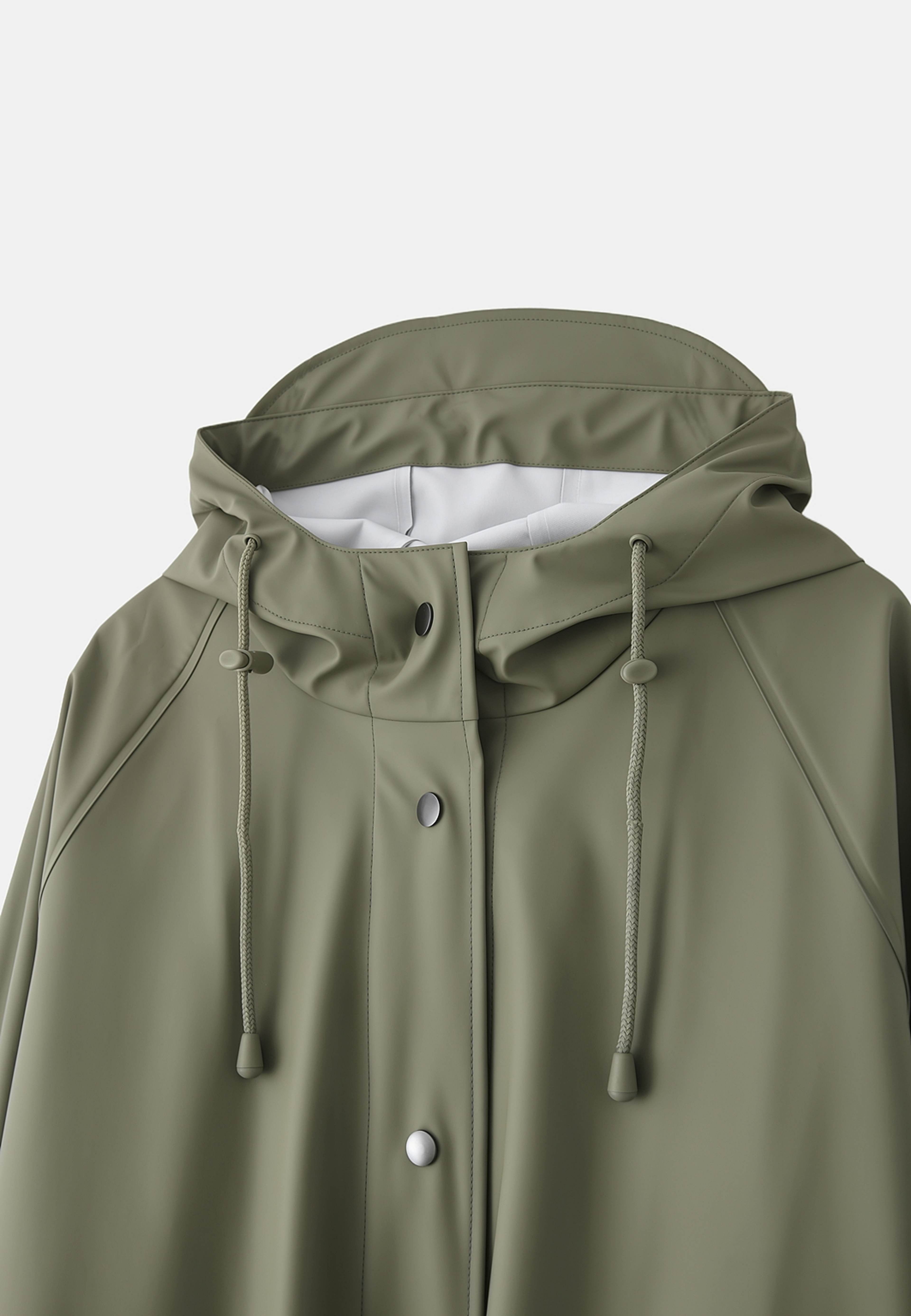 Regnjacka HEAVEN, från Å WOMAN, i färgen Light Khaki. Klicka för att öppna bilden i stort format