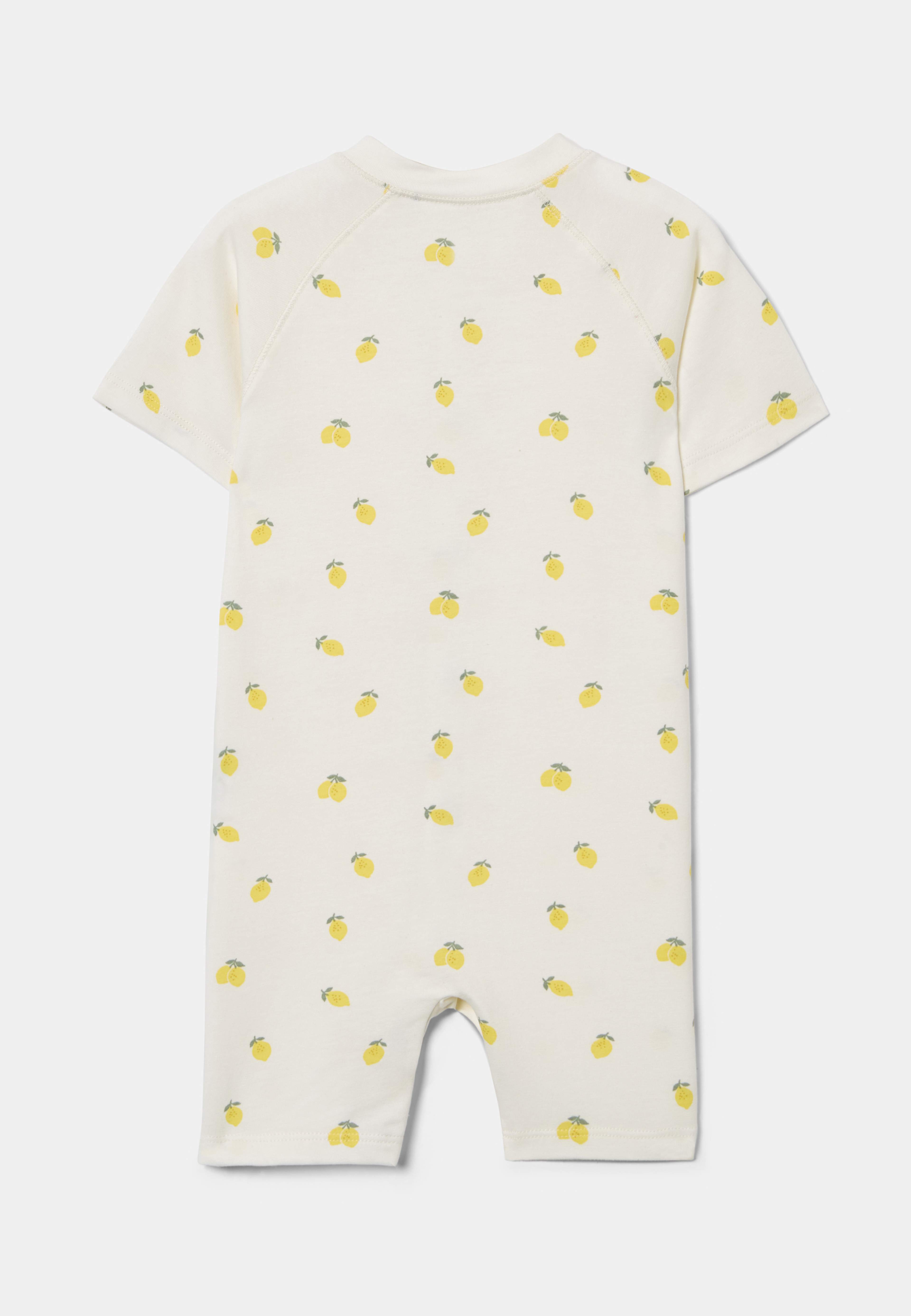Kortärmad pyjamas WIND, från Å KIDS, i färgen Lemon. Klicka för att öppna bilden i stort format