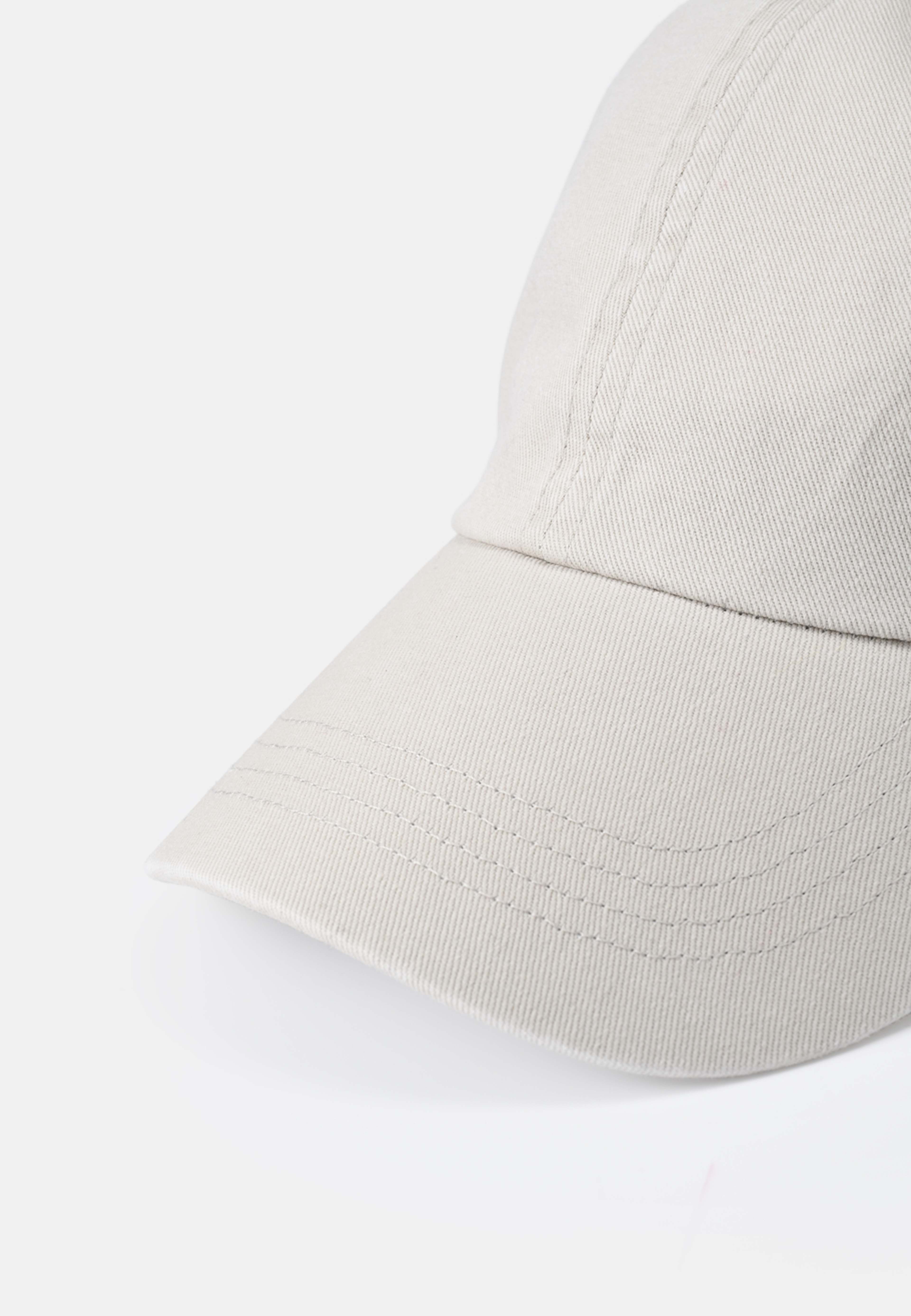 Keps i bomull ANNA, från Å WOMAN, i färgen Light Beige. Klicka för att öppna bilden i stort format