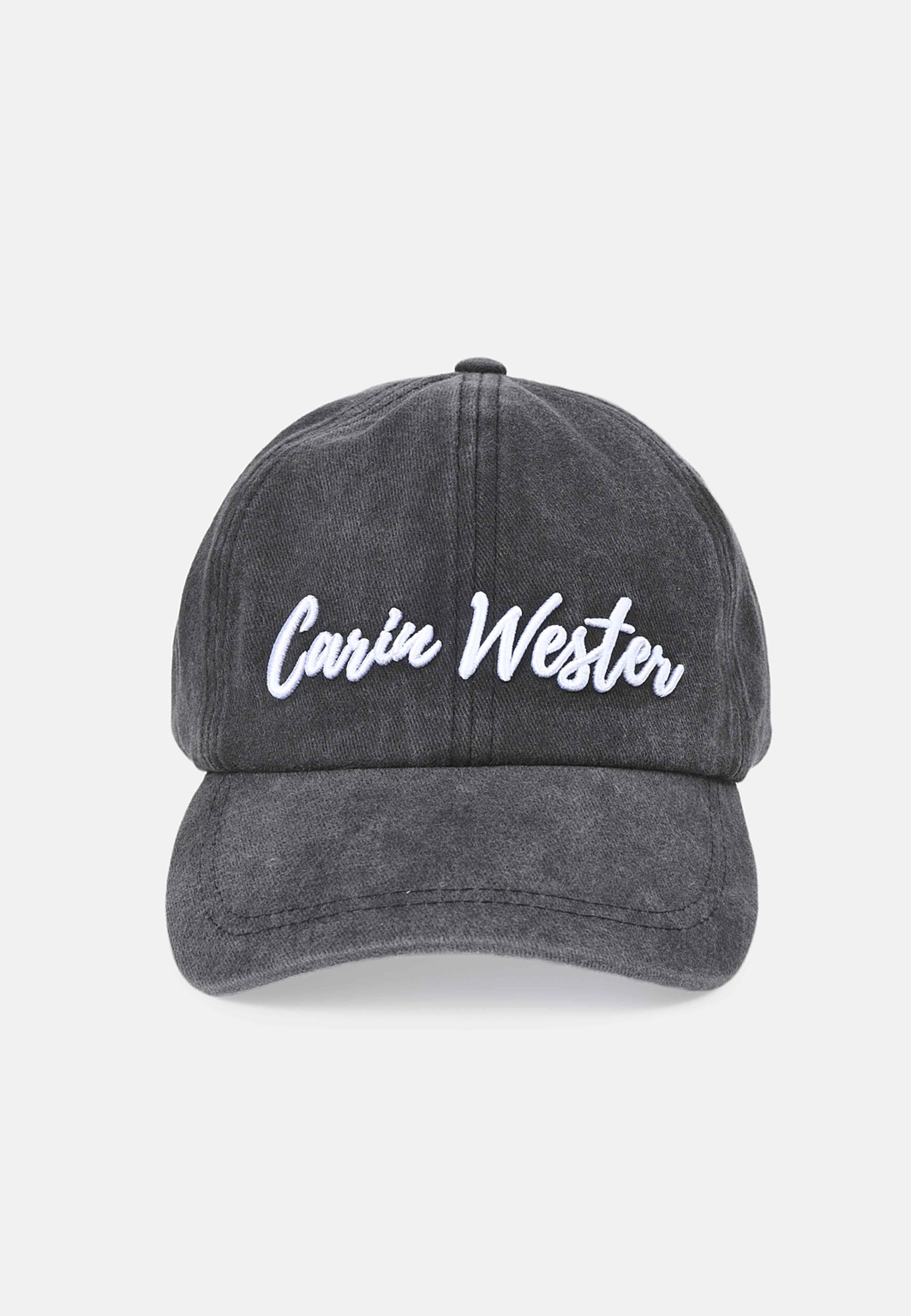 Keps med broderi ZOE, från Carin Wester, i färgen Blk. Klicka för att öppna bilden i stort format