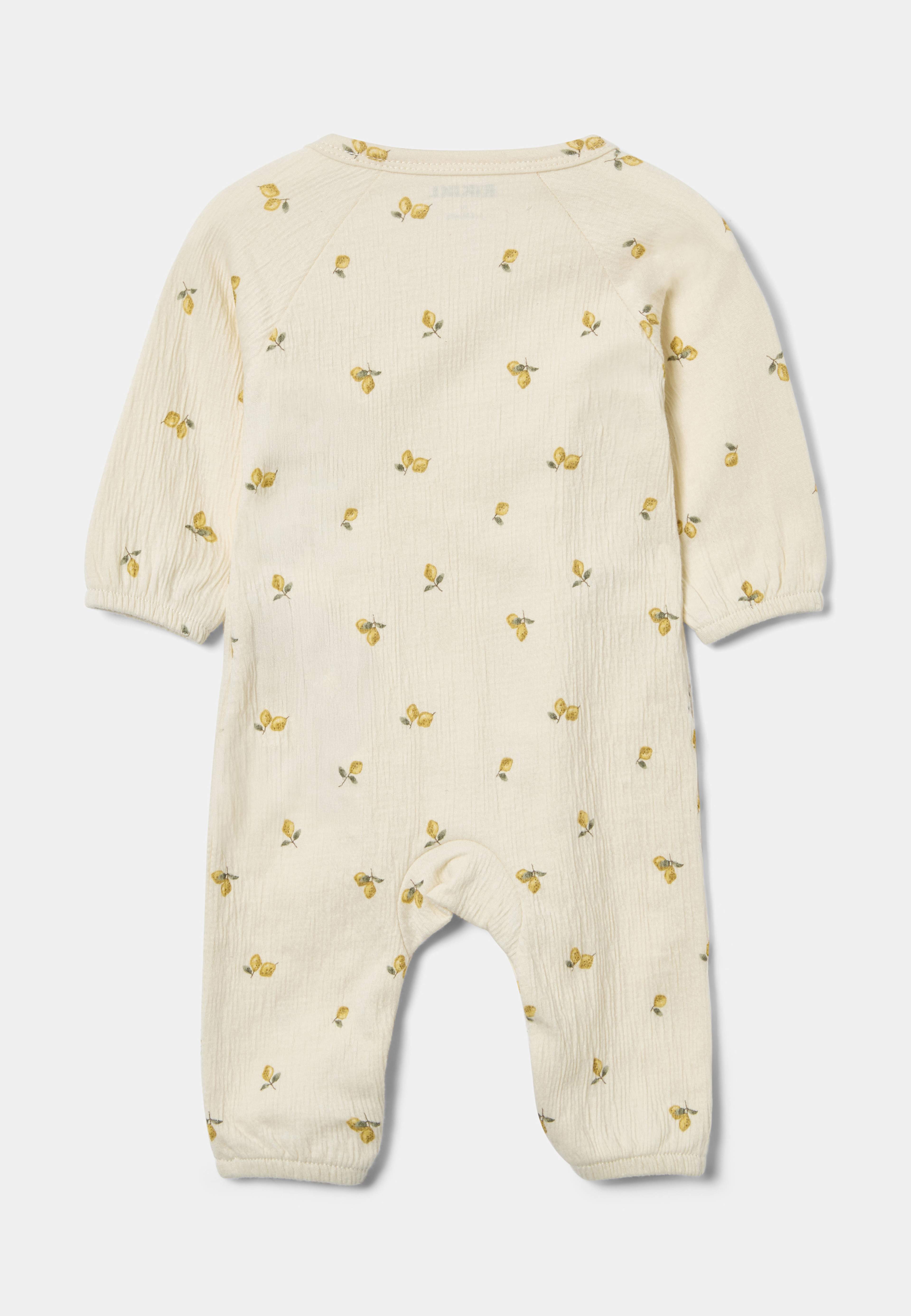 Onesie i krinklad bomullsjersey LILA, från RIKIKI, i färgen Lemon. Klicka för att öppna bilden i stort format