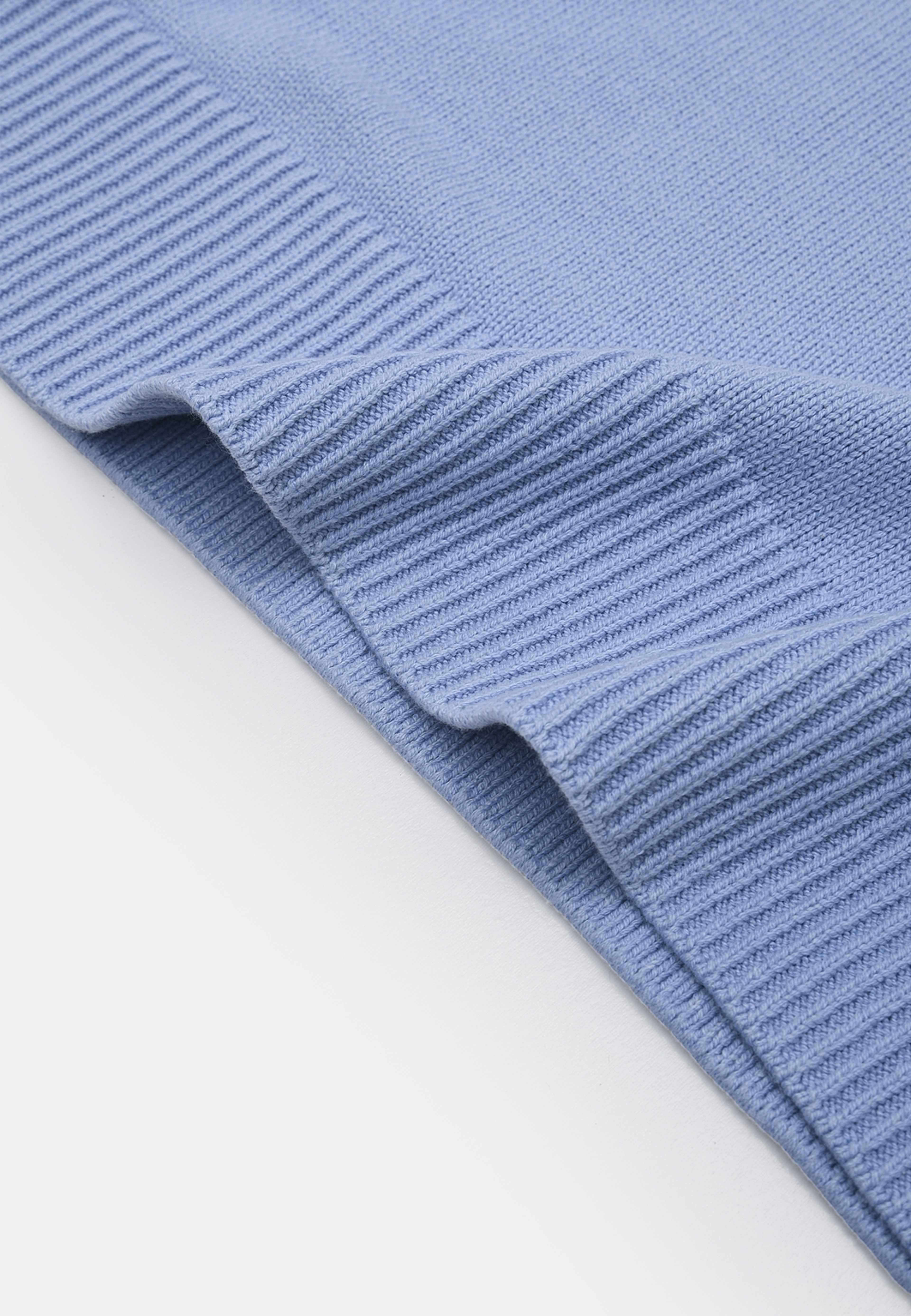 V-ringad jumper EDESSA, från Carin Wester, i färgen Light Blue. Klicka för att öppna bilden i stort format