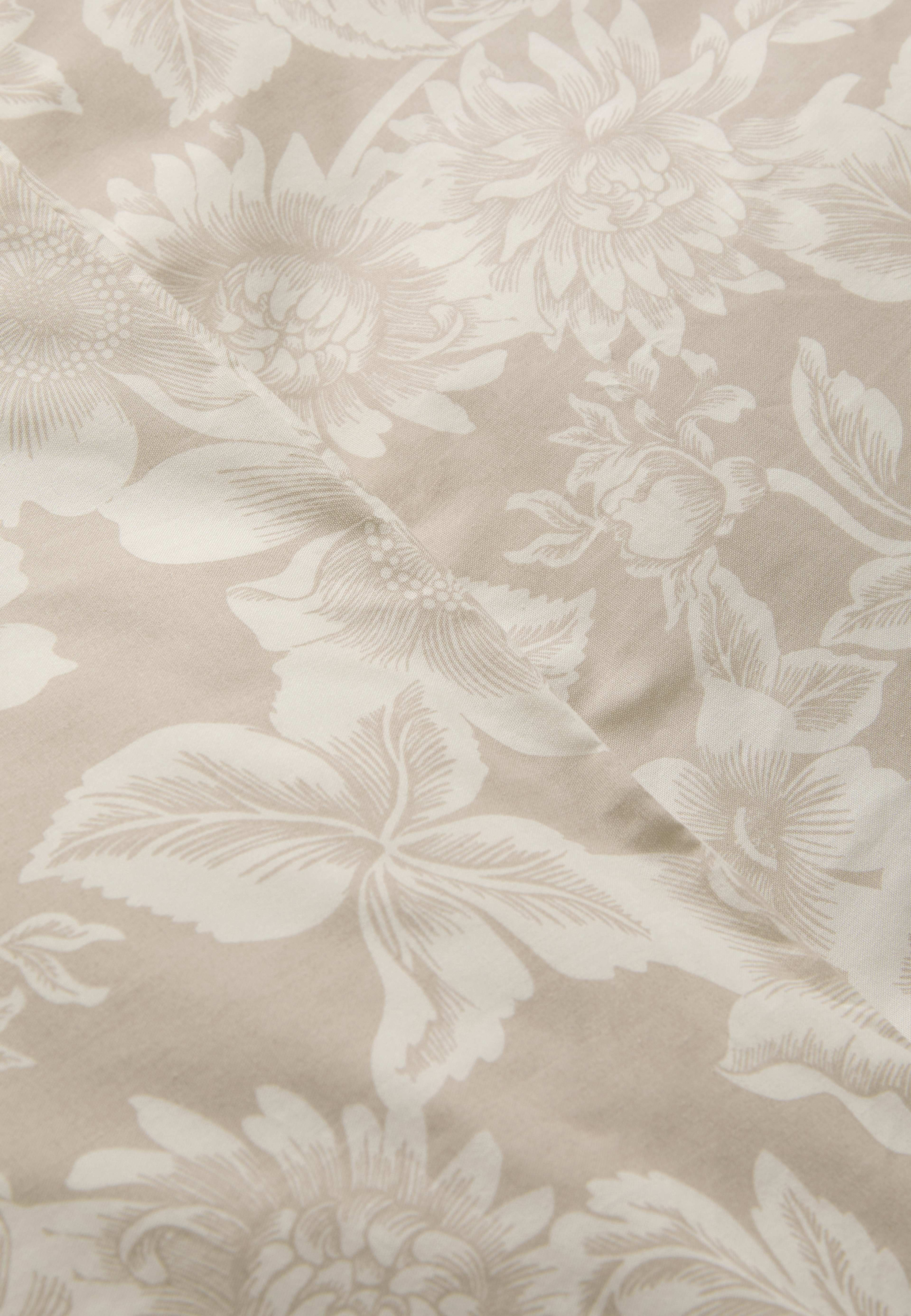 Bäddset EDEN 150x210 cm, från Åhléns Home, i färgen Beige. Klicka för att öppna bilden i stort format