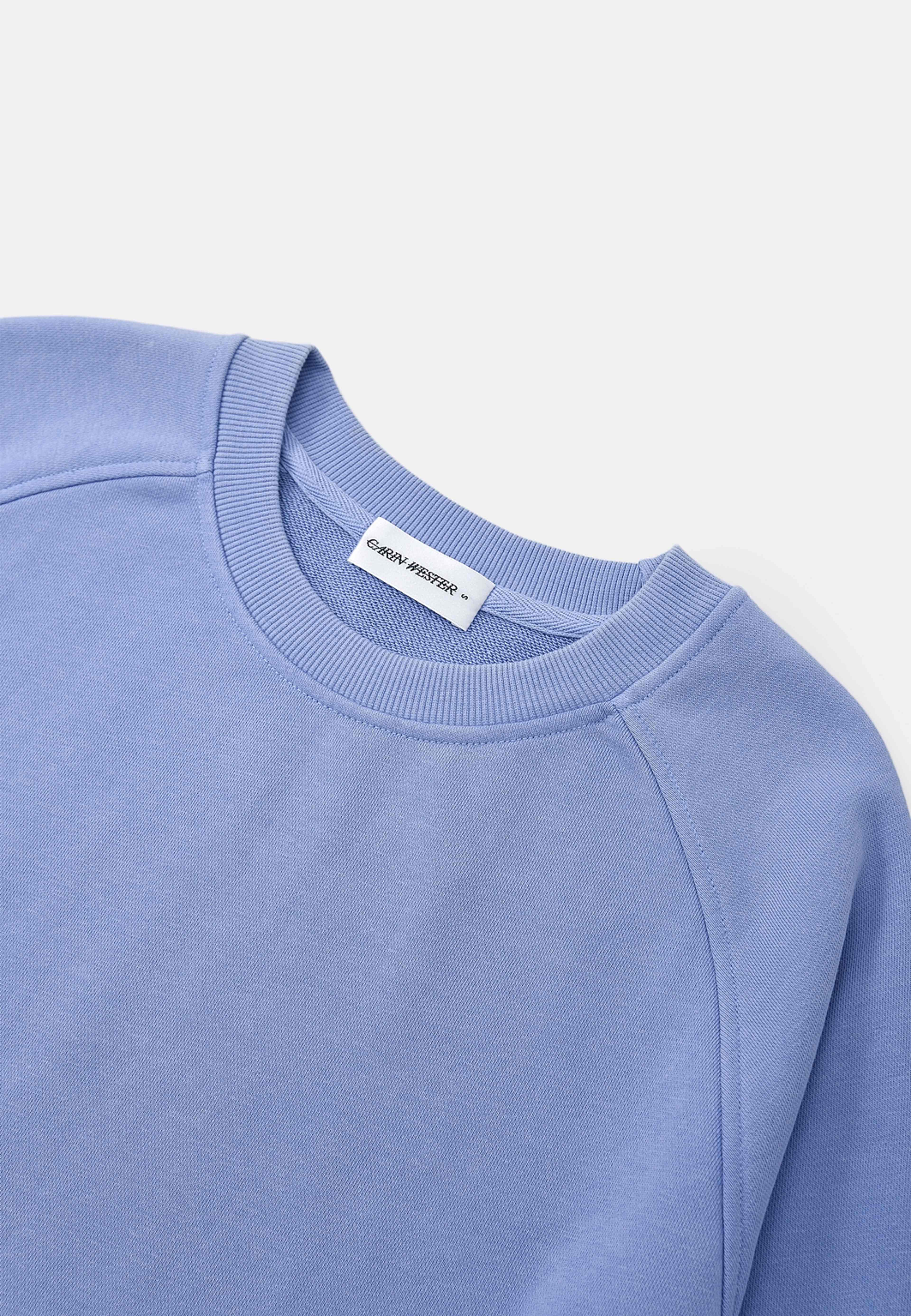 Sweatshirt IGGY, från Carin Wester, i färgen Mid Blue. Klicka för att öppna bilden i stort format