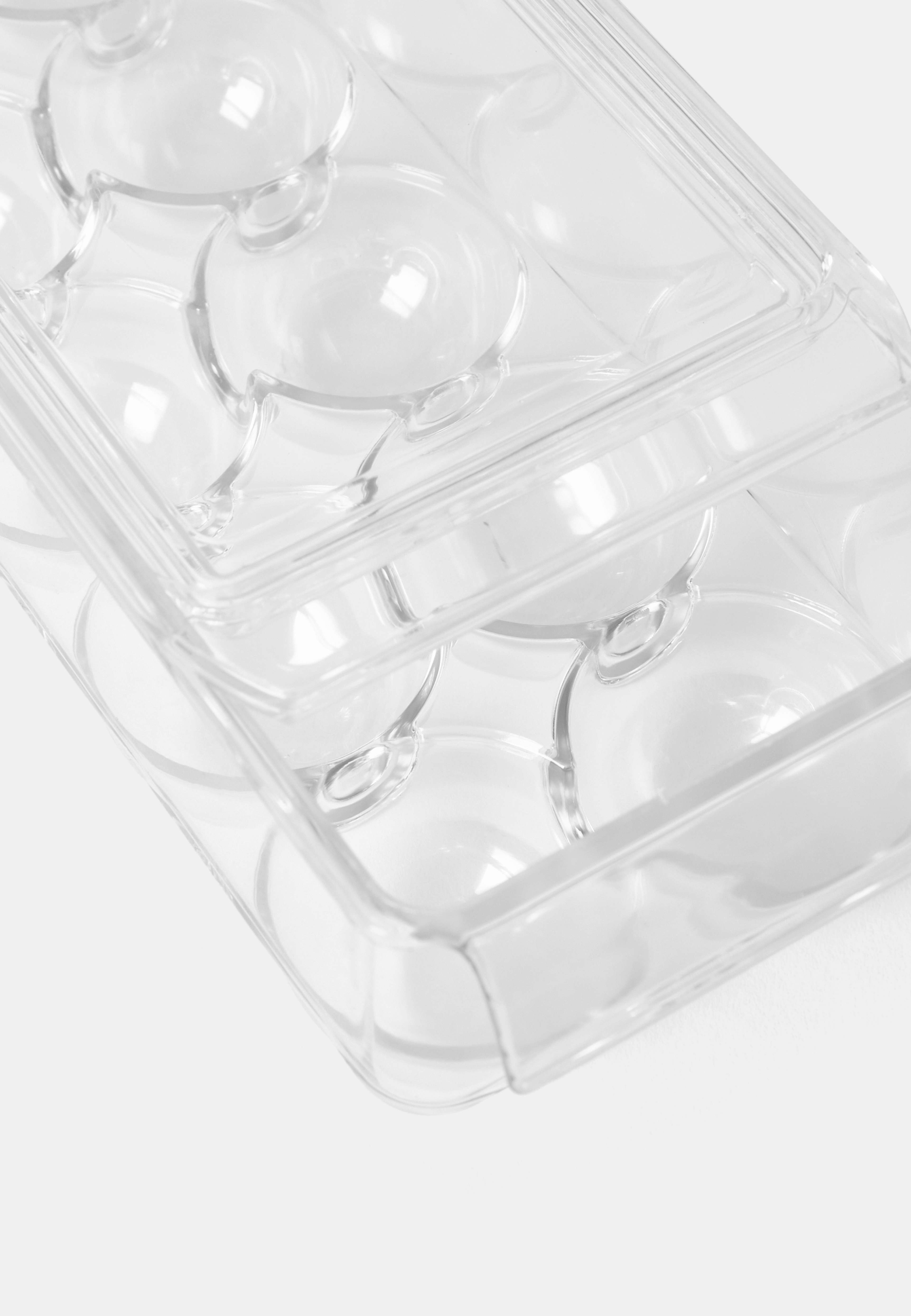 Kylskåpsförvaring för ägg BO, från Åhléns Home, i färgen Clear. Klicka för att öppna bilden i stort format