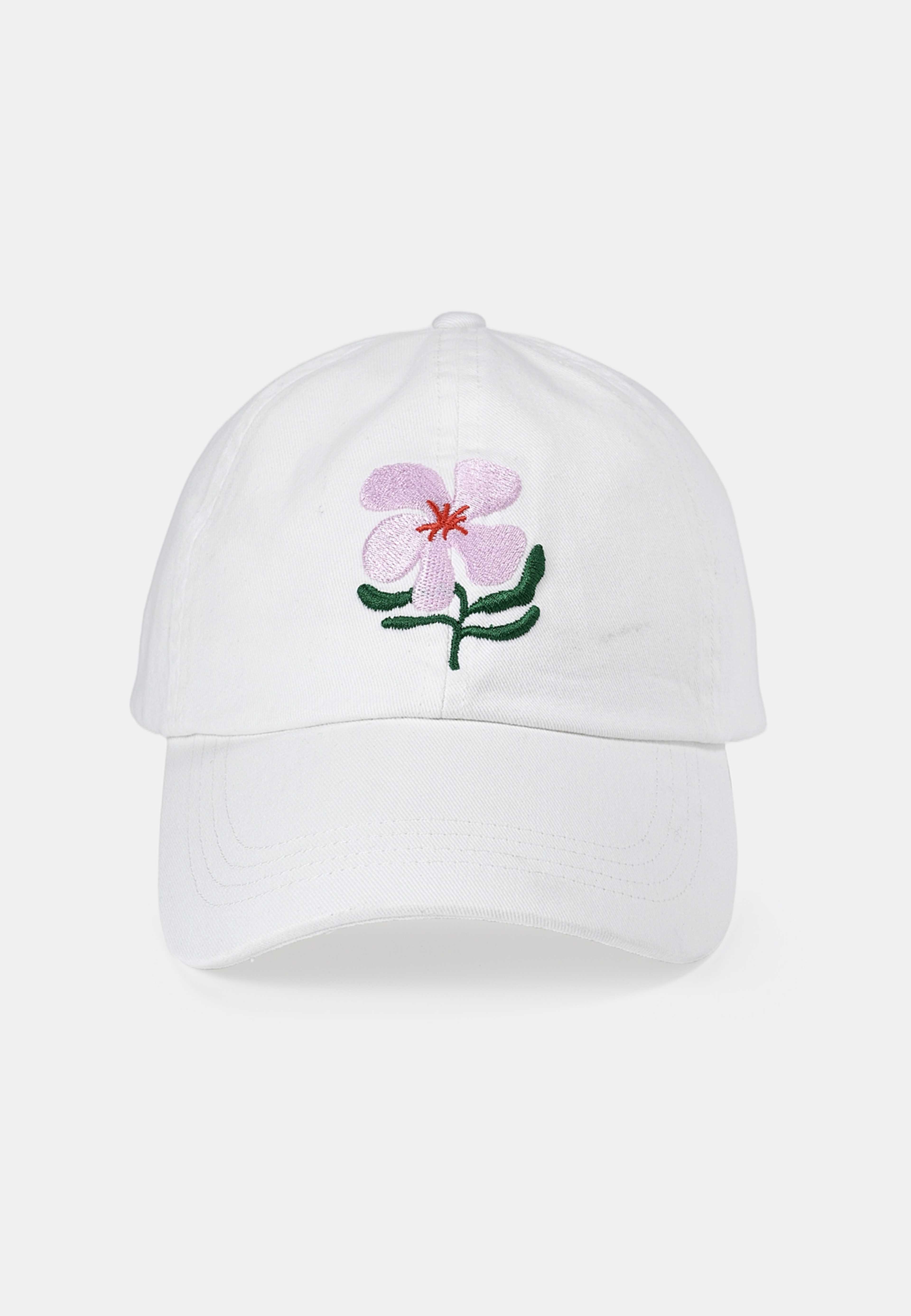 Keps med broderi ANNA, från Å WOMAN, i färgen White. Klicka för att öppna bilden i stort format