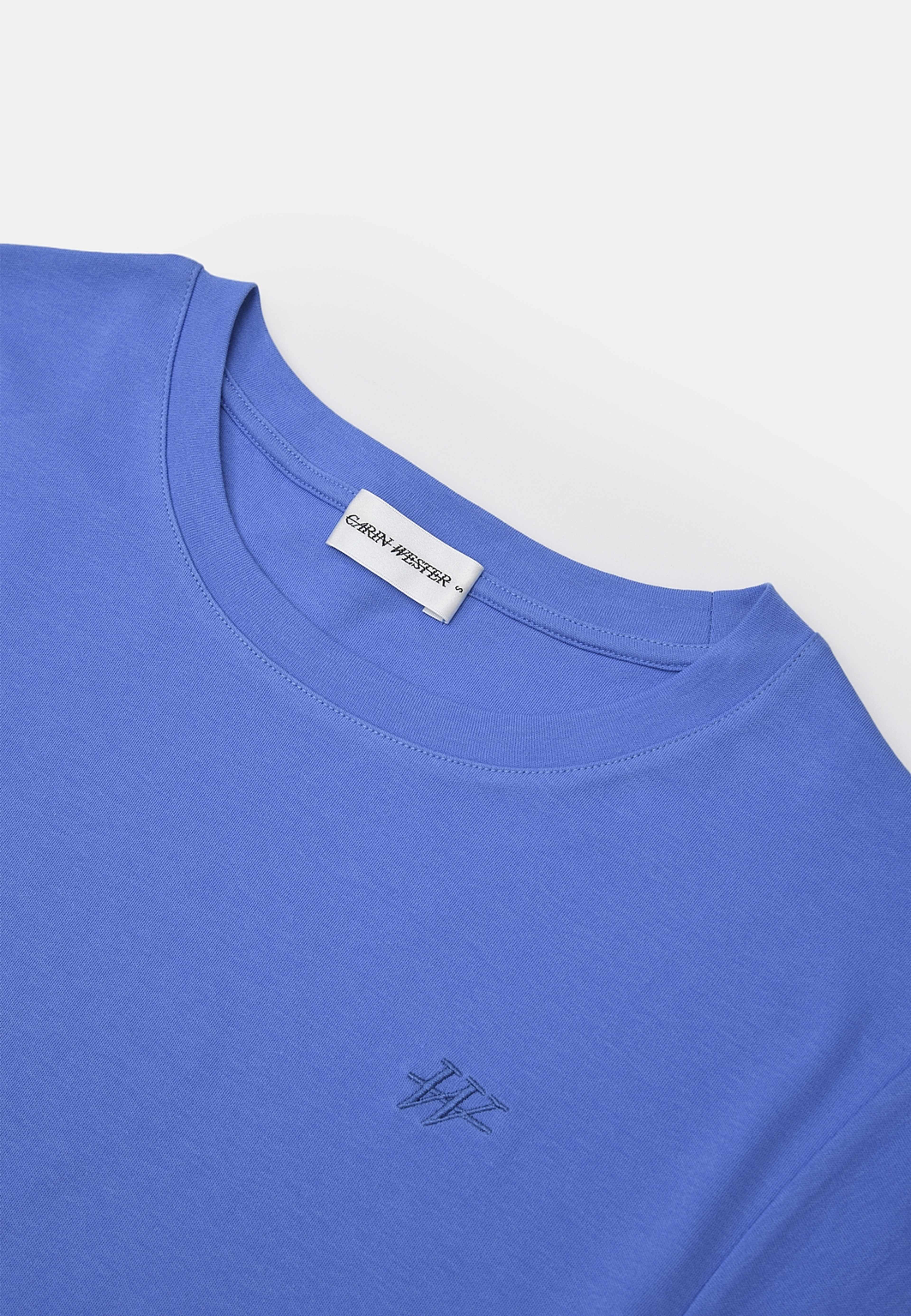 Boxig t-shirt STORM, från Carin Wester, i färgen Mid Blue. Klicka för att öppna bilden i stort format