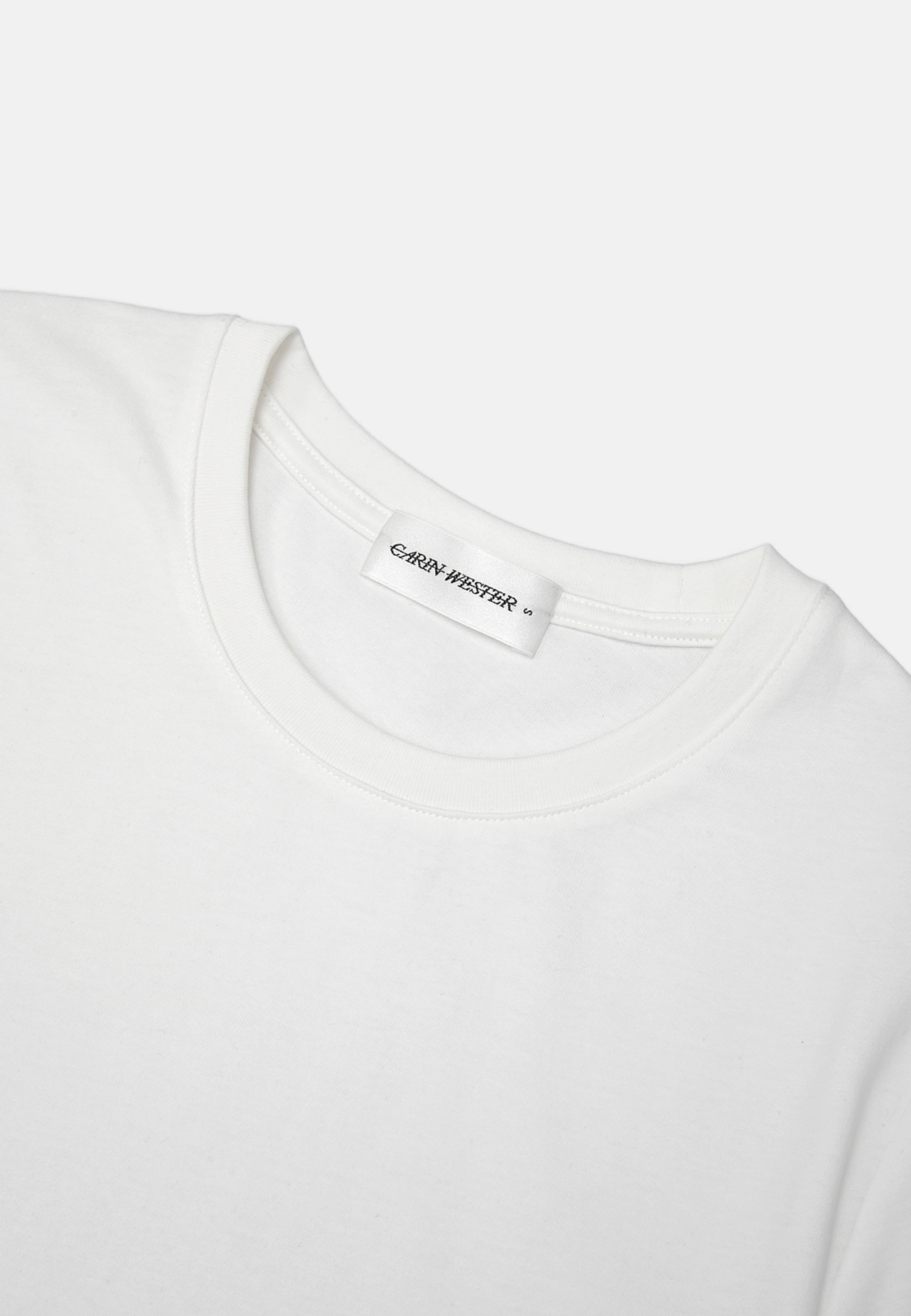 T-shirt SELINA, från Carin Wester, i färgen White. Klicka för att öppna bilden i stort format