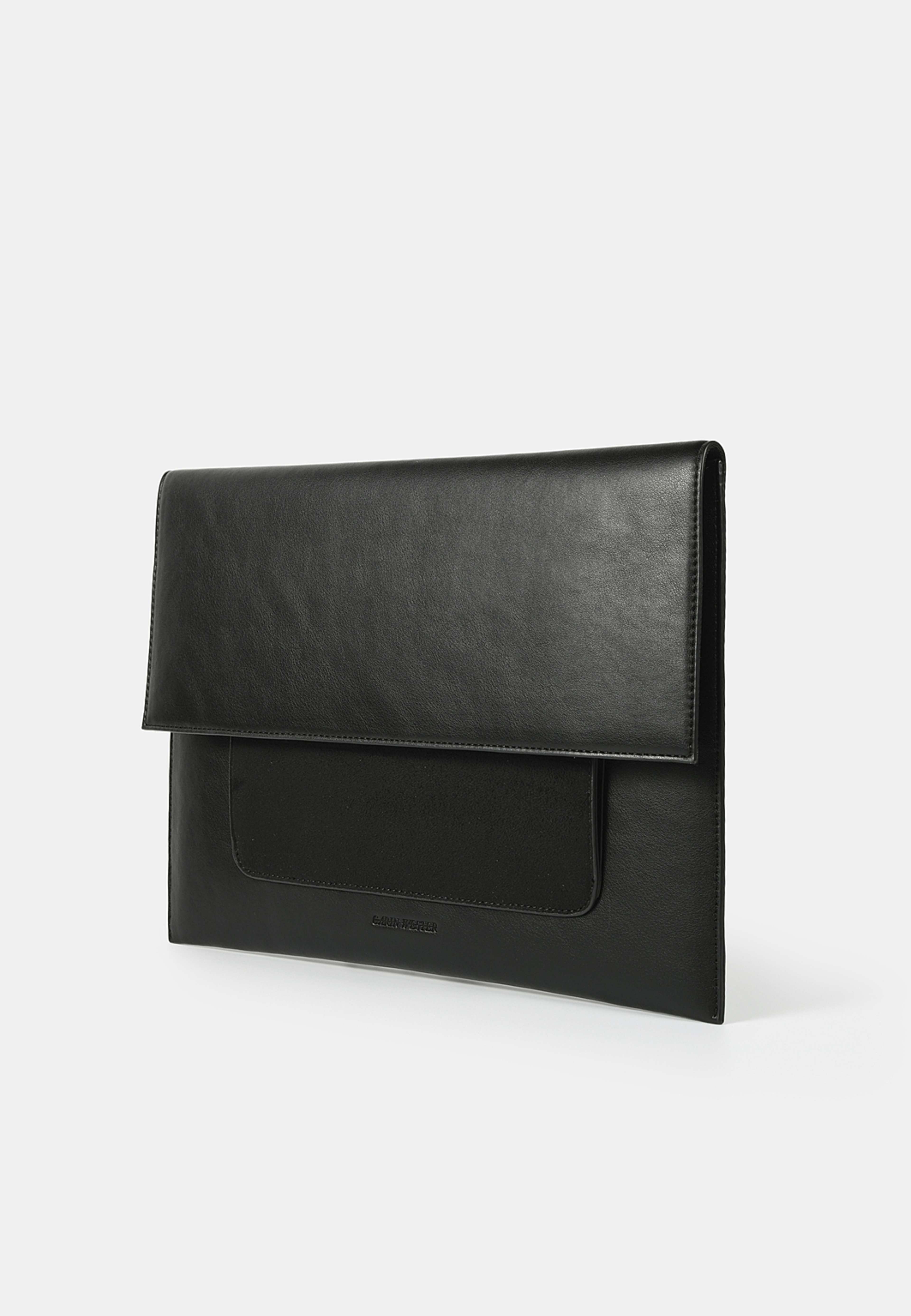 Laptopfodral CYNTHIA, från Carin Wester, i färgen Black. Klicka för att öppna bilden i stort format