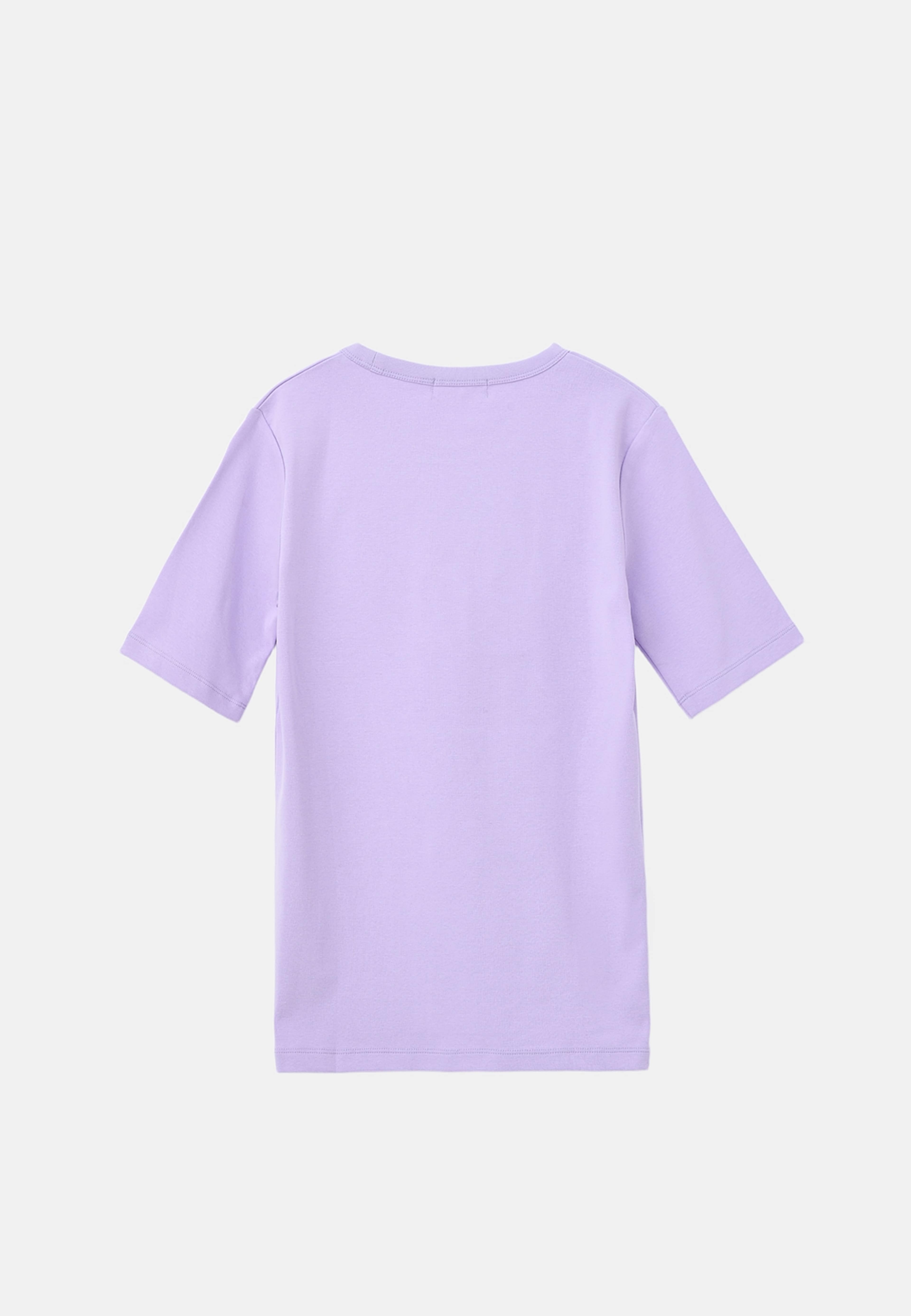 T-shirt SIKA, från Carin Wester, i färgen Lilac. Klicka för att öppna bilden i stort format