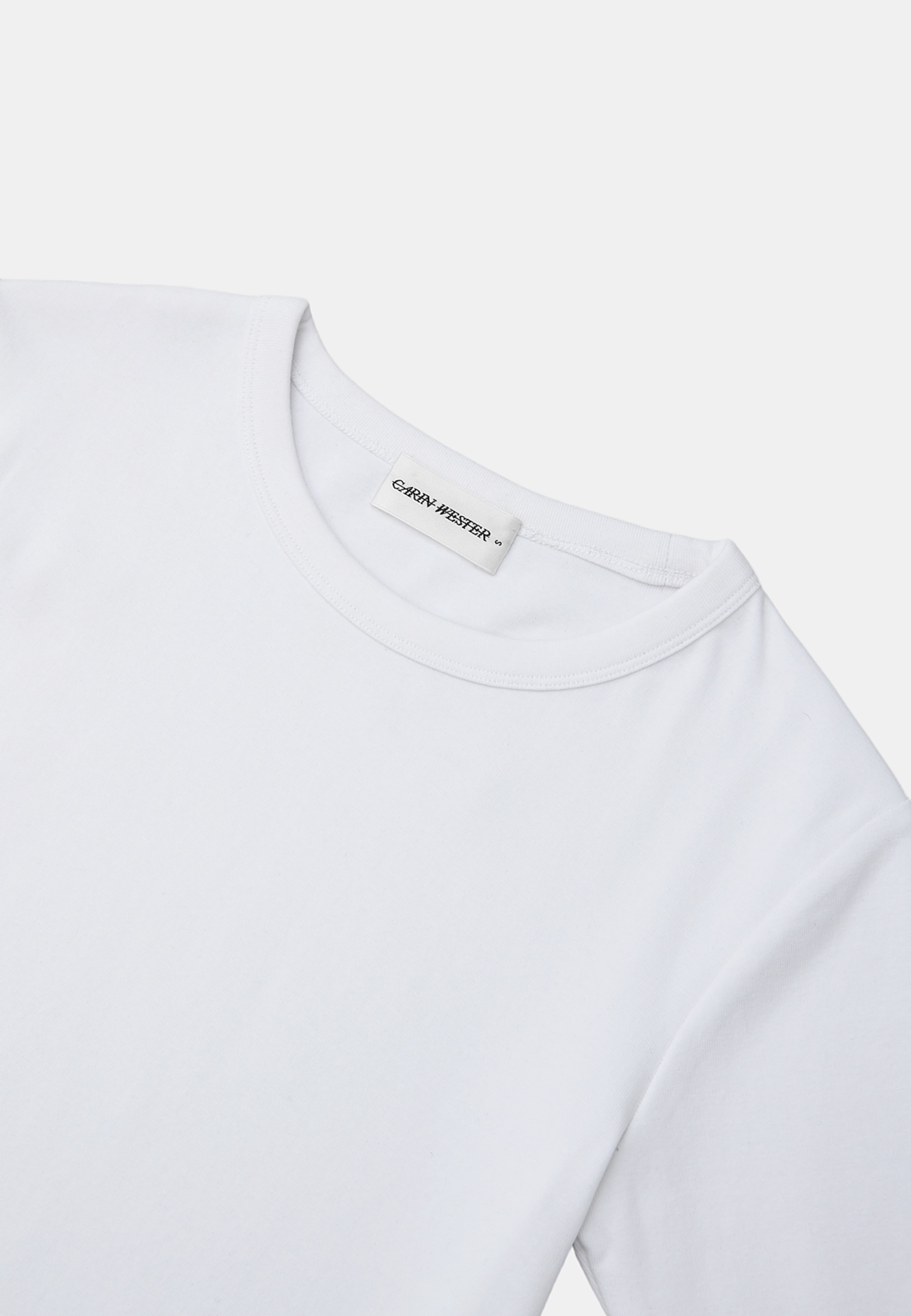 T-shirt SIKA, från Carin Wester, i färgen Bright White. Klicka för att öppna bilden i stort format