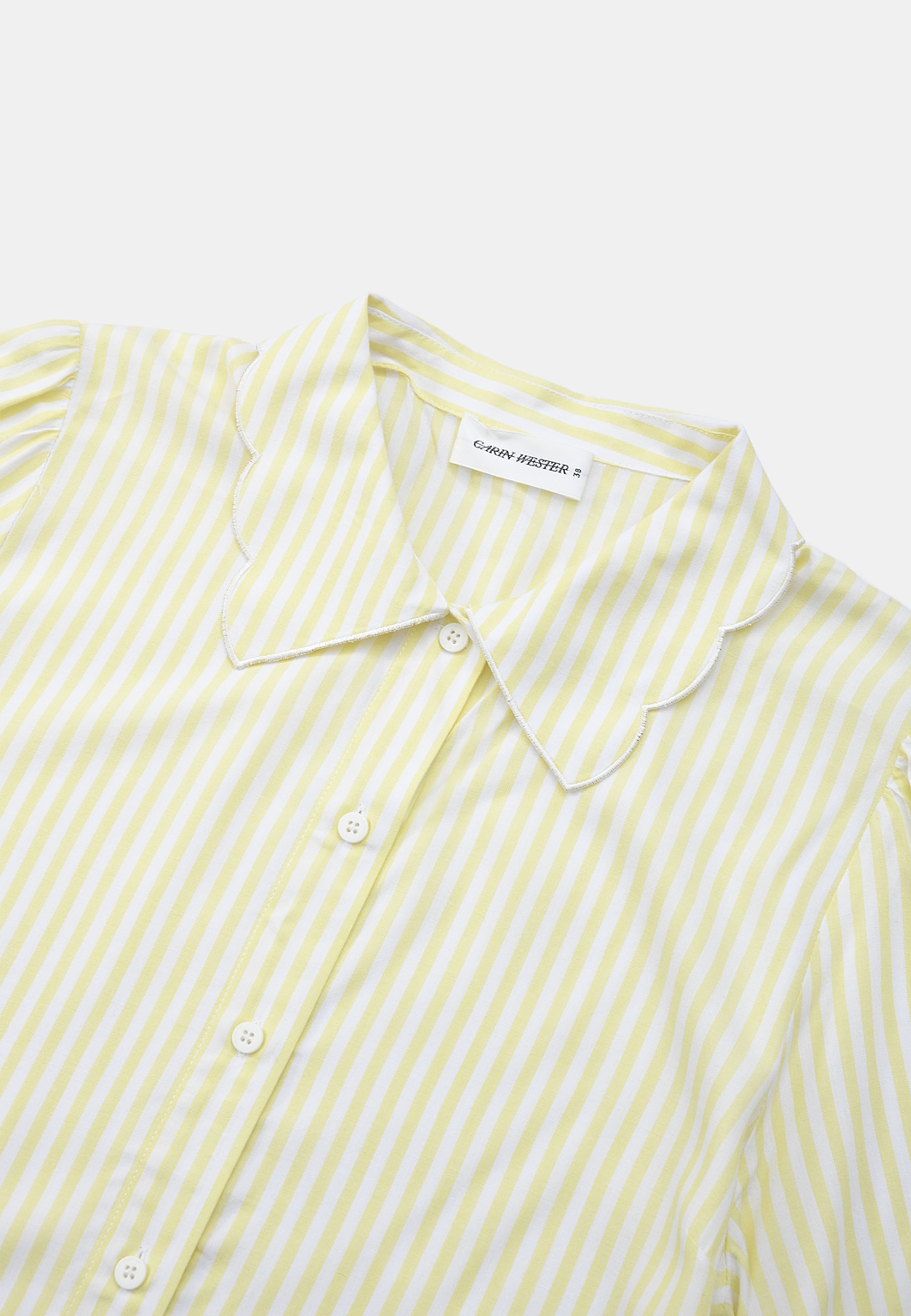 Blus AIRA, från Carin Wester, i färgen Yellow Stripe. Klicka för att öppna bilden i stort format