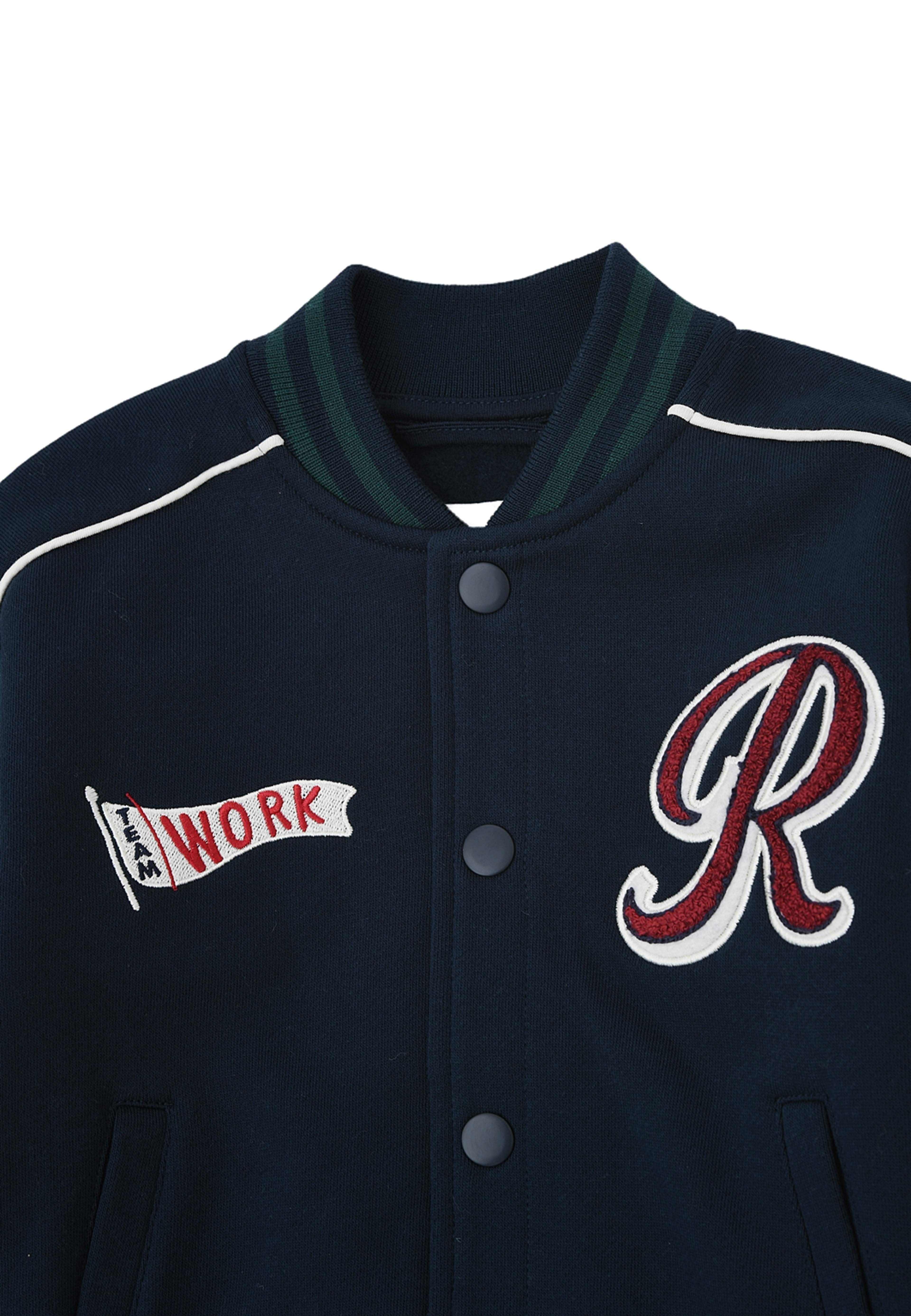 Baseballjacka ALBERT, från RIKIKI, i färgen Navy. Klicka för att öppna bilden i stort format