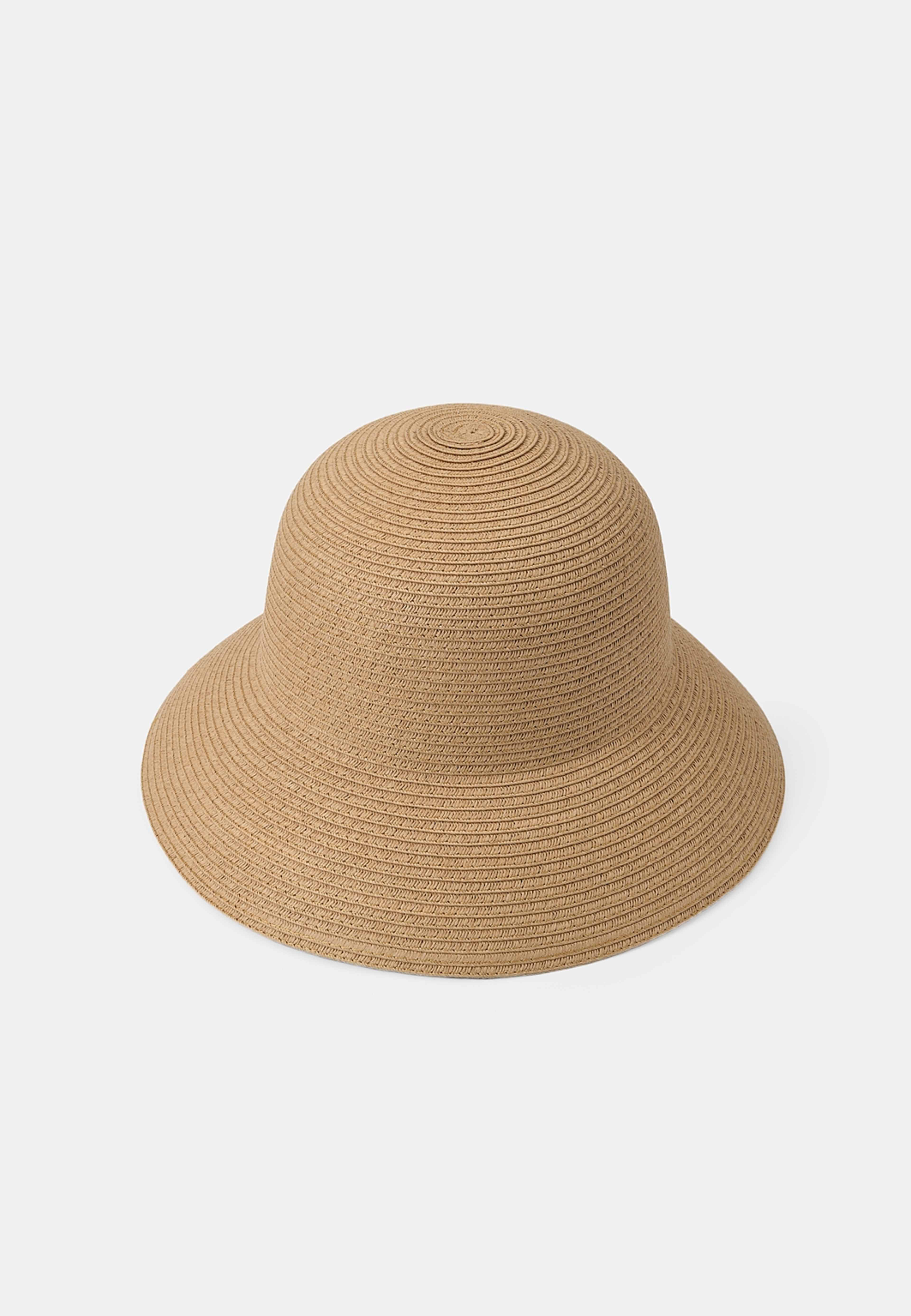 Enfärgad stråhatt ALICE, från Å WOMAN, i färgen Lt Brown. Klicka för att öppna bilden i stort format