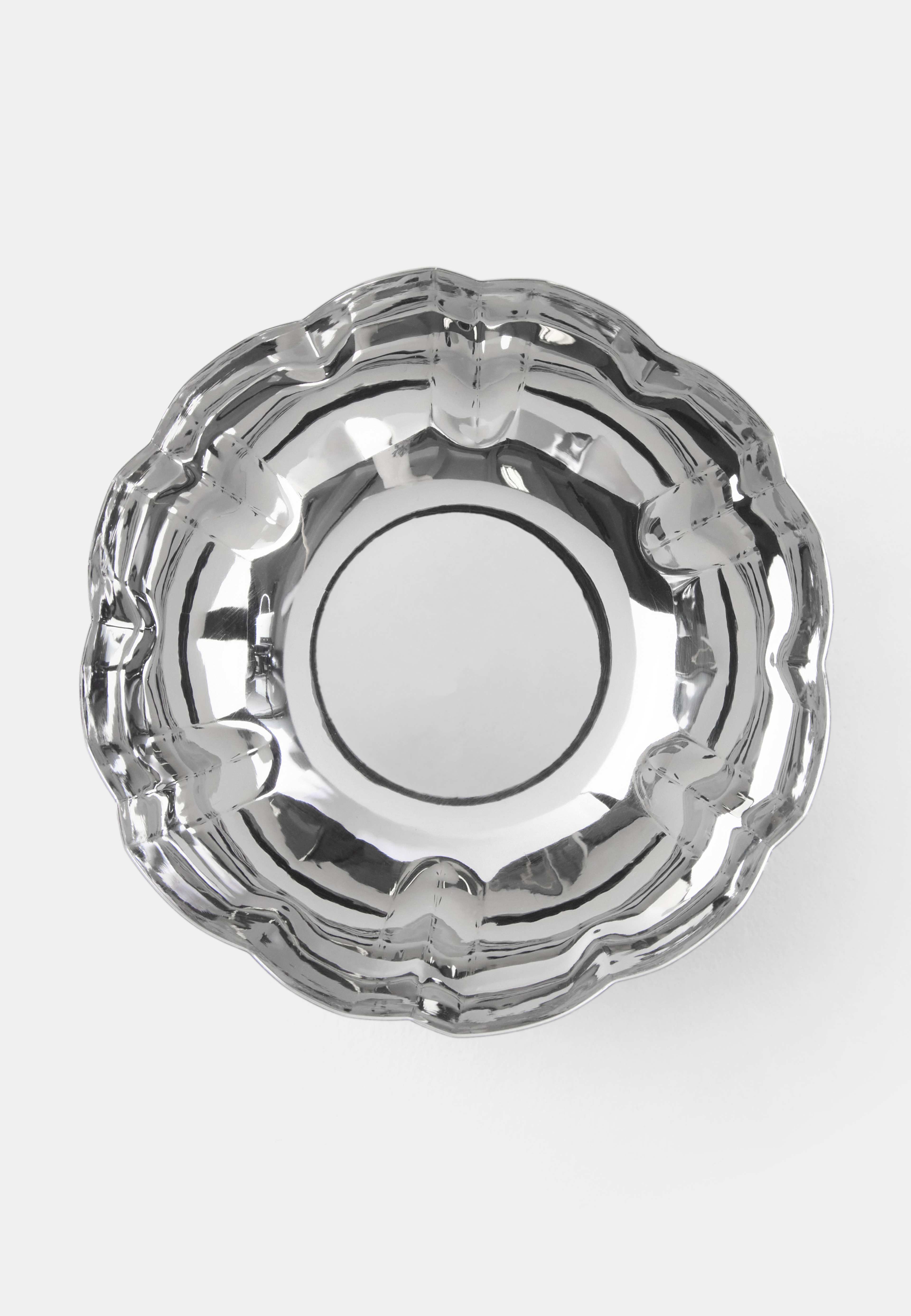 Skål WAVY 10,5 cm, från Åhléns Home, i färgen Silver. Klicka för att öppna bilden i stort format