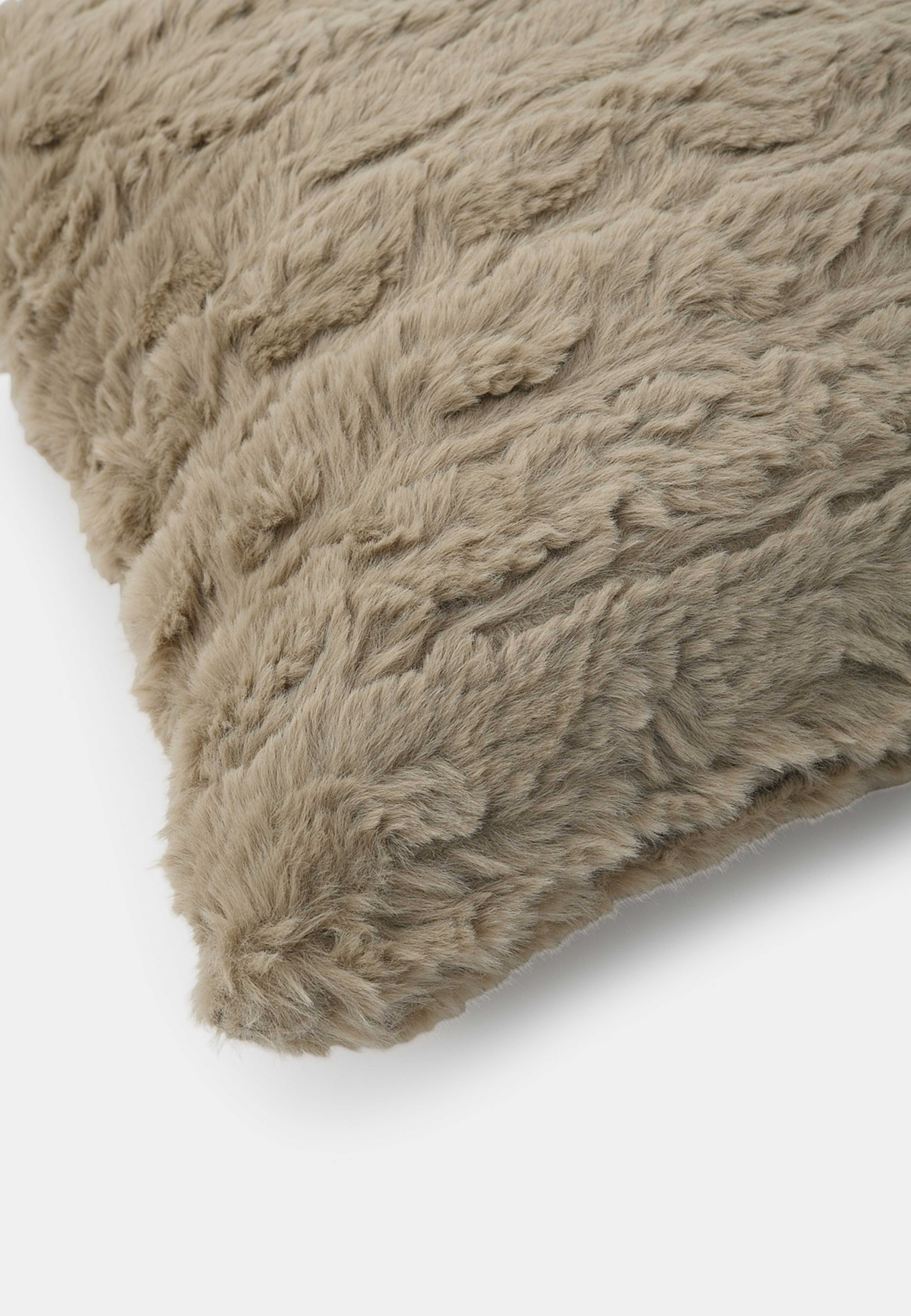 Kudde VERA 45x45 cm, från Åhléns Home, i färgen Beige. Klicka för att öppna bilden i stort format